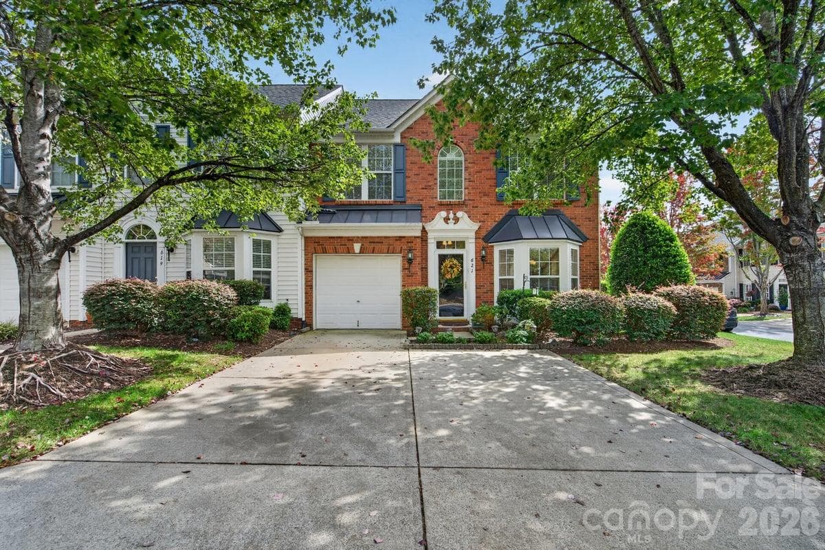 Townhouse at 621 Colbert Way, Fort Mill, photo 2 of 39