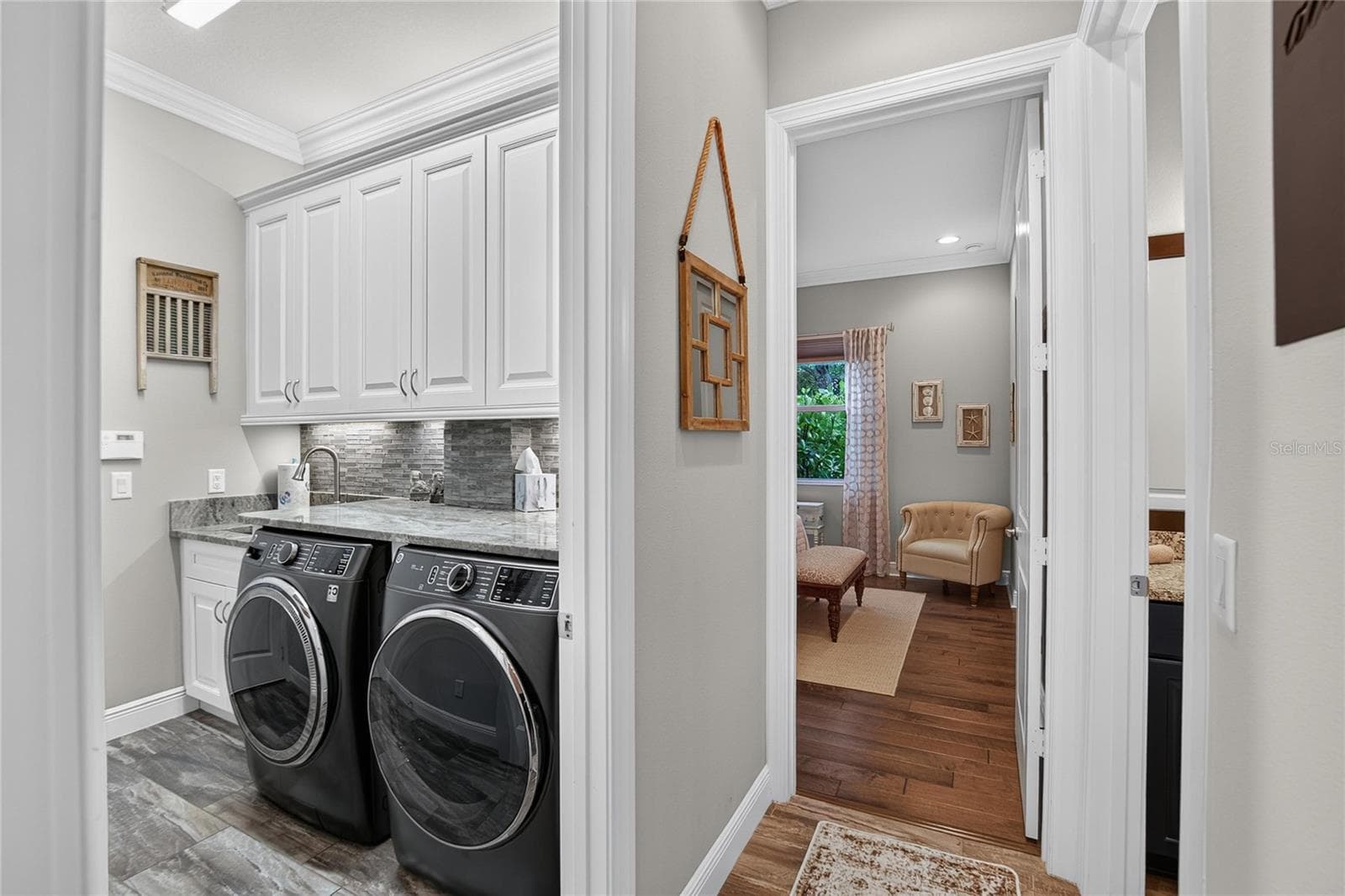Interior Laundry Room View - 5002 EMERALD ISLE DR, WIMAUMA