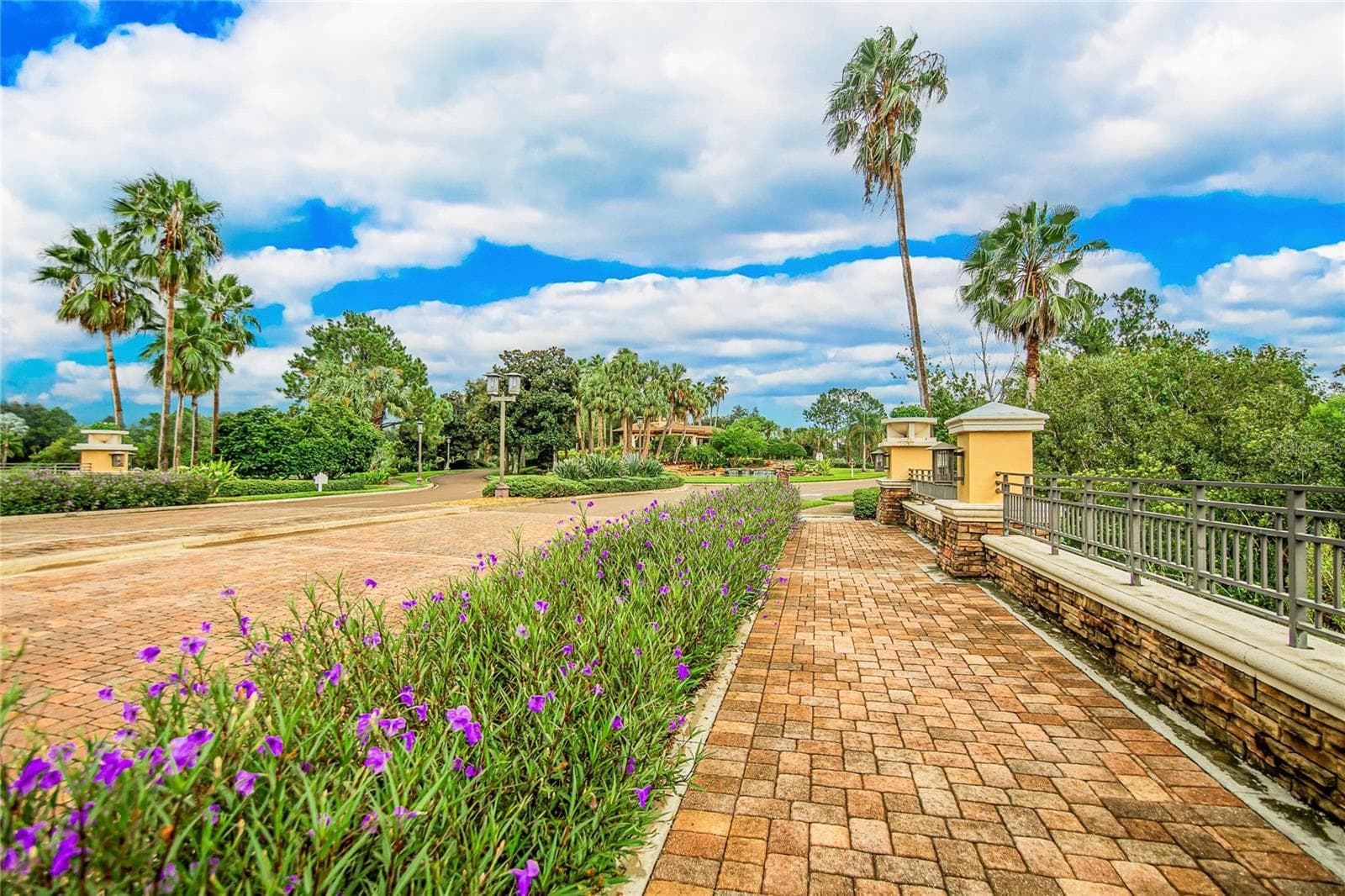 Community Entrance - 5002 EMERALD ISLE DR, WIMAUMA