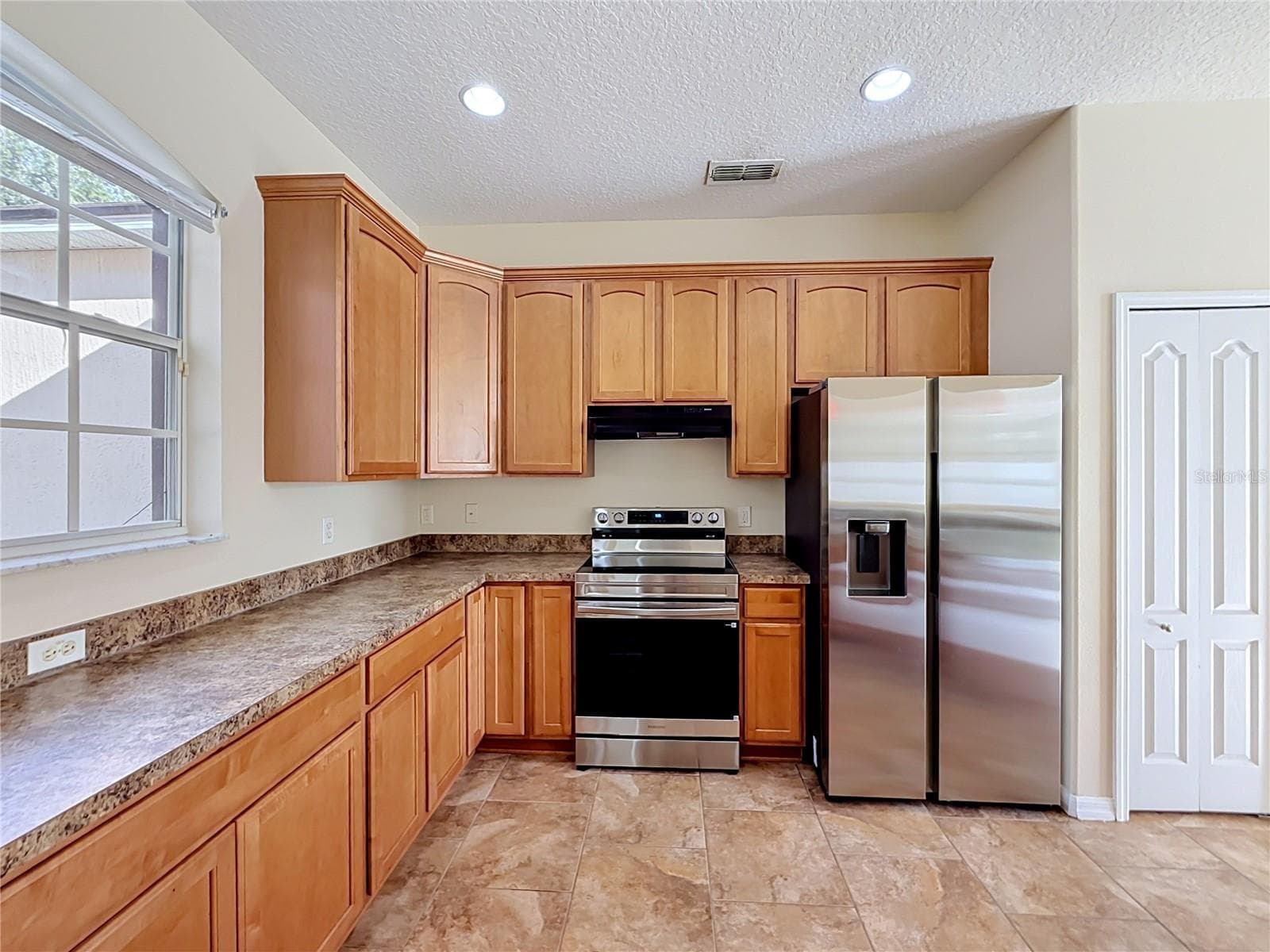 Single Family Residence at 36310 CAVALIER, GRAND ISLAND, photo 15 of 63