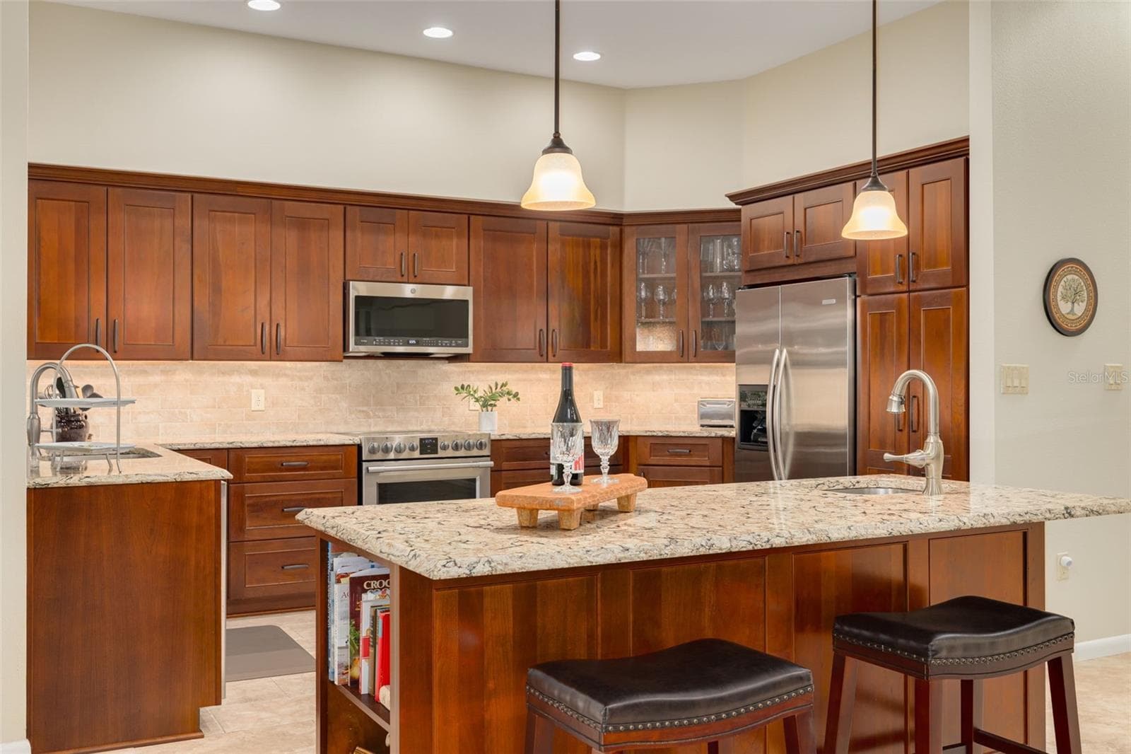 Single Family Residence at 2715 COUNTRY WOODS LN, PALM HARBOR, photo 13 of 44