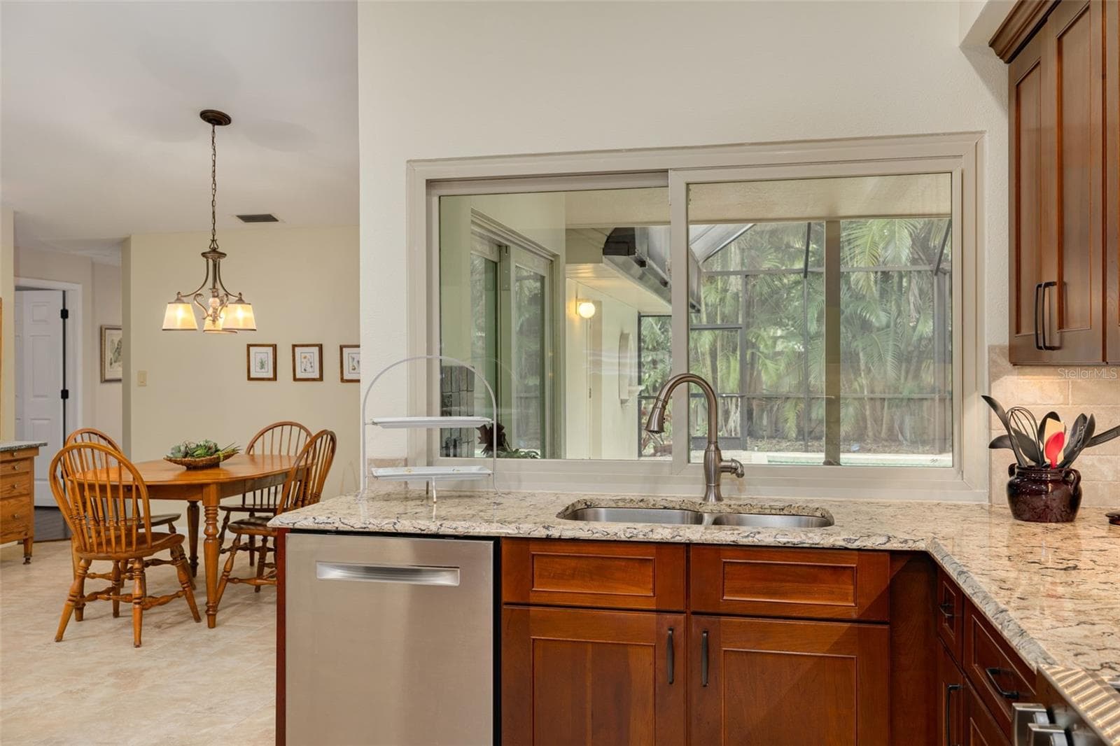 Single Family Residence at 2715 COUNTRY WOODS LN, PALM HARBOR, photo 15 of 44