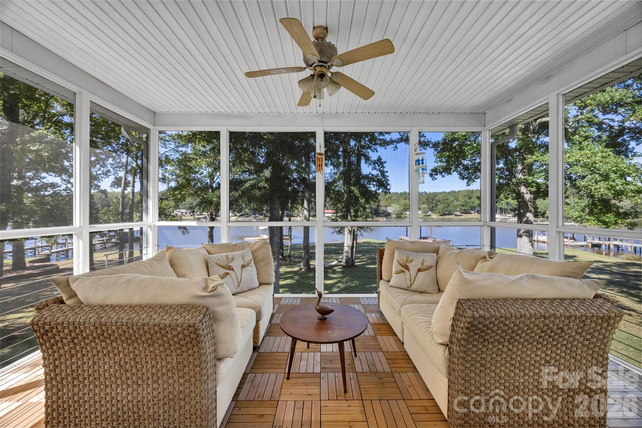 Sunroom gorgeous view - 1960 White Road, Camden