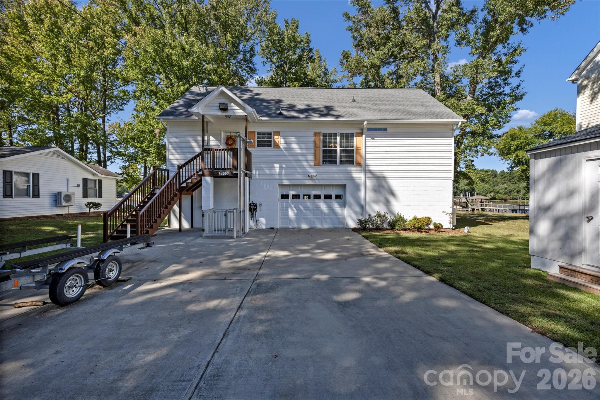 Front of home - 1960 White Road, Camden