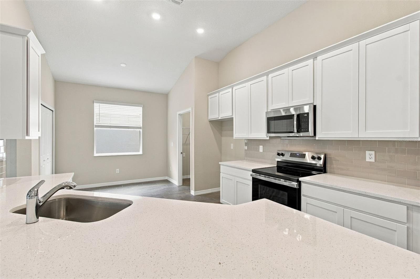 Single Family Residence at 1247 HONEYCOMB PL, SEFFNER, photo 14 of 26