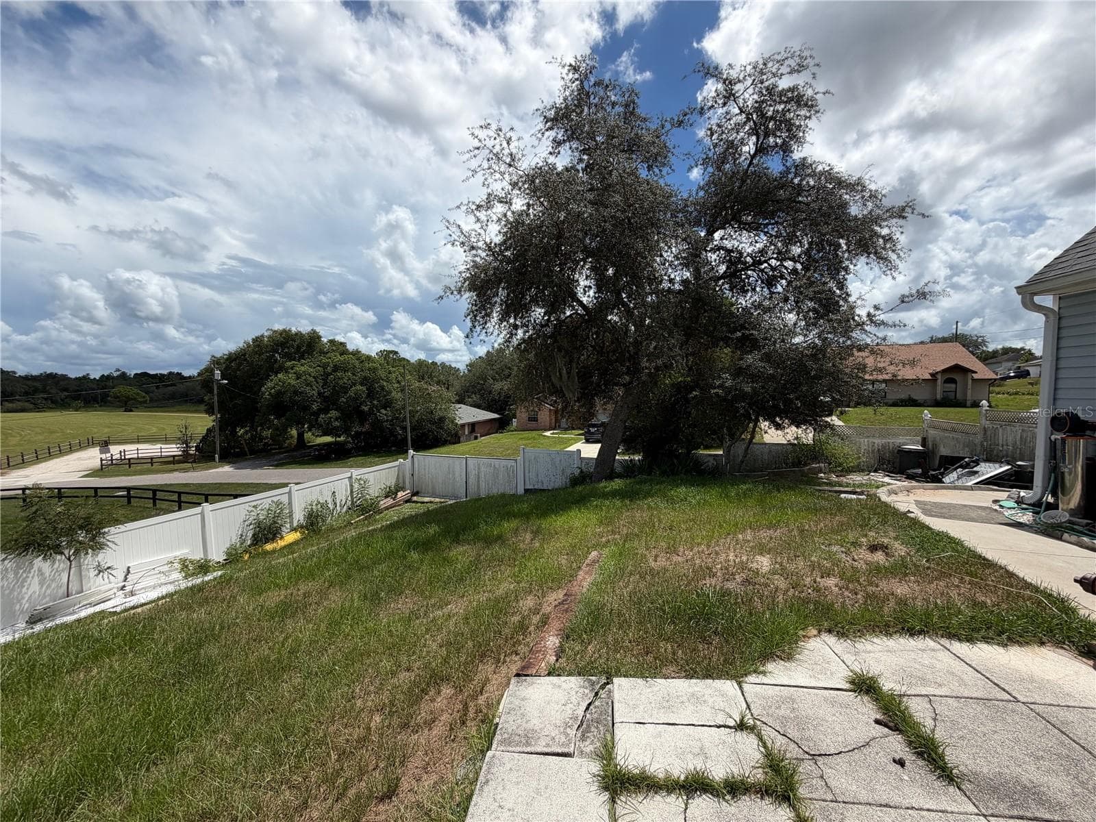 Separate gate for boat or recreational vehicles - 1830 SPRINGWOOD LN, DELTONA