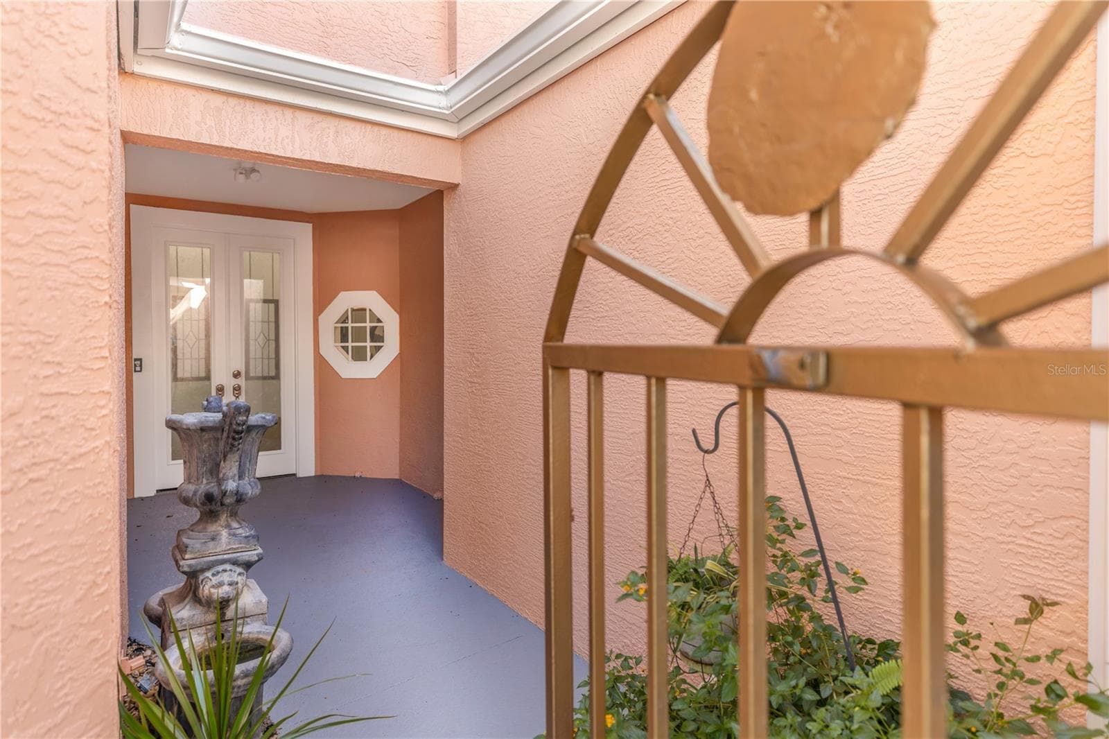 Single Family Residence at 8023 SAINT ANDREWS WAY, MOUNT DORA, photo 4 of 34