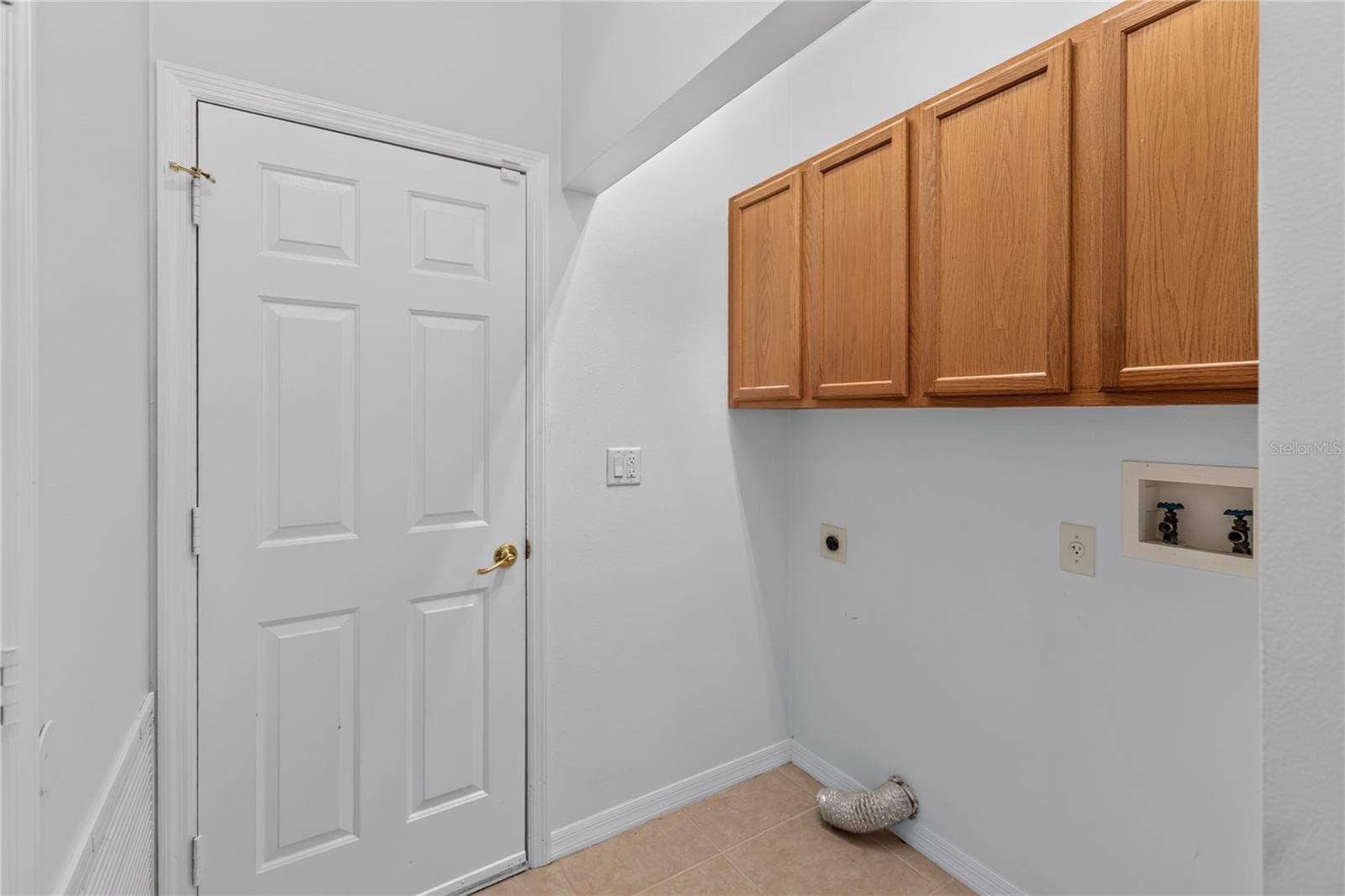 Single Family Residence at 8023 SAINT ANDREWS WAY, MOUNT DORA, photo 12 of 34
