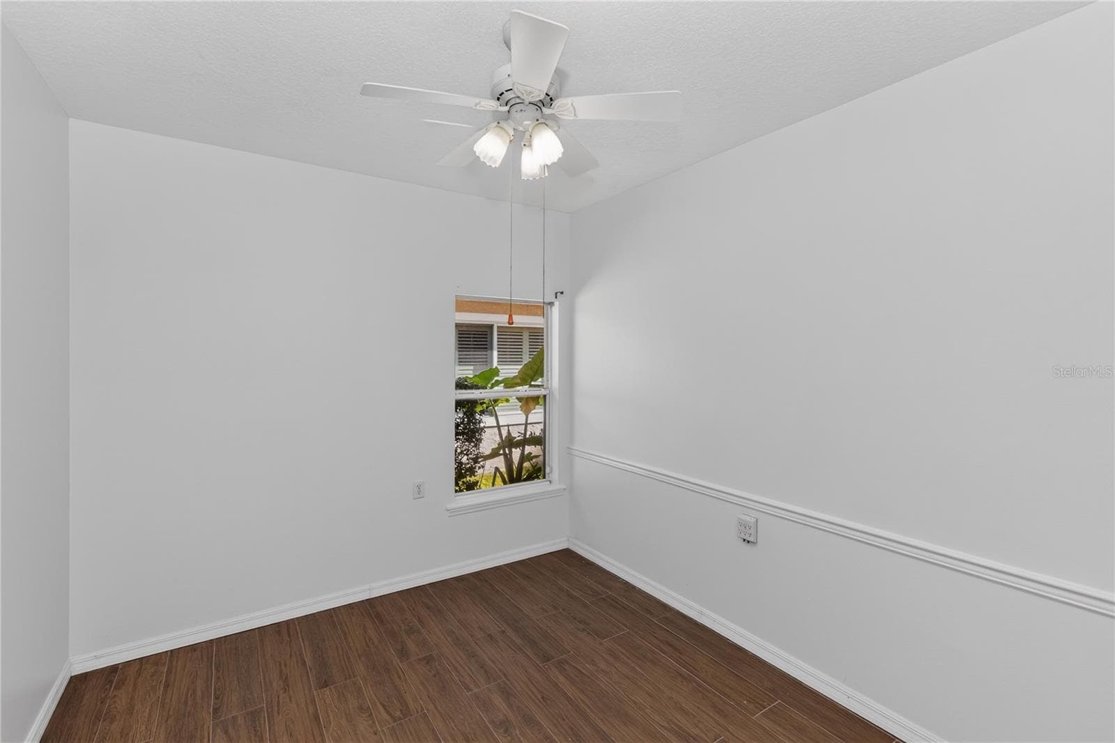 Single Family Residence at 8023 SAINT ANDREWS WAY, MOUNT DORA, photo 14 of 34