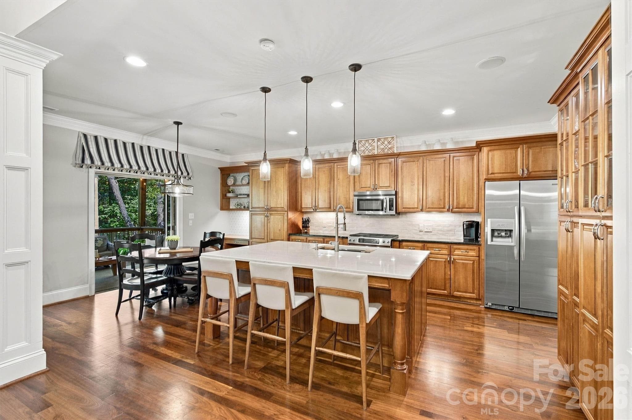 Single Family Residence at 7365 Thornblade Court, Denver, photo 5 of 38
