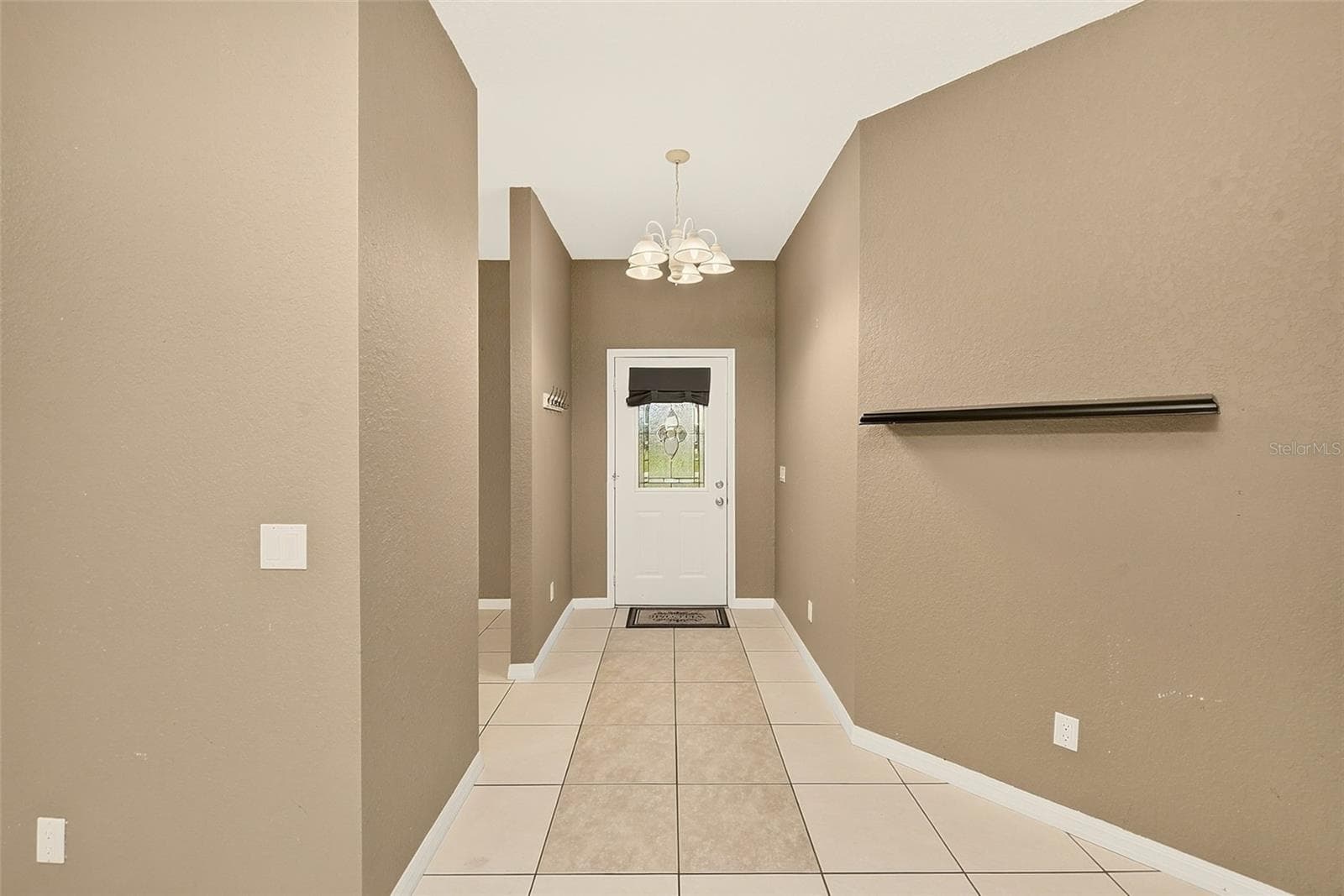 Single Family Residence at 209 WHITE CLIFF BLVD, AUBURNDALE, photo 3 of 61