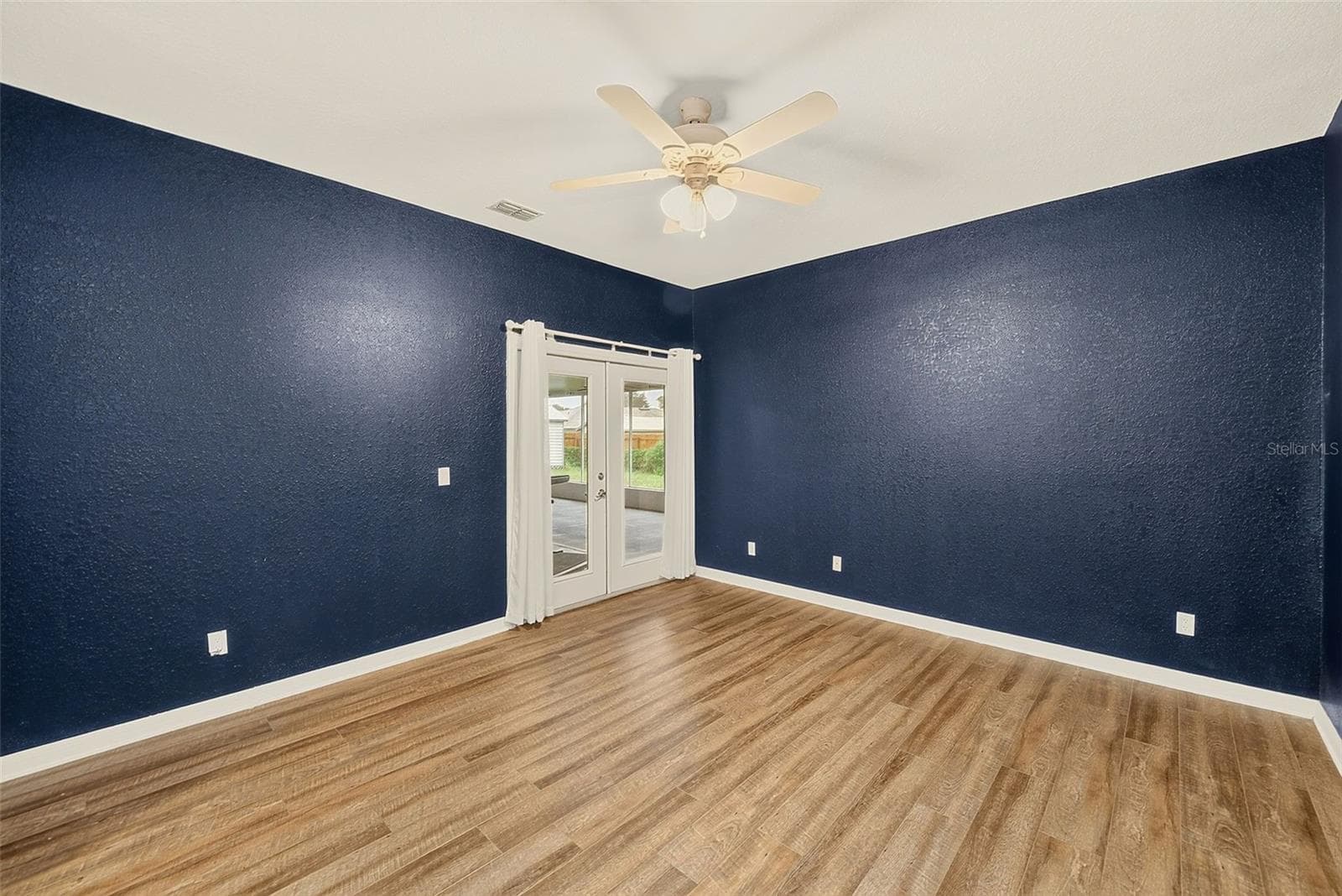 Single Family Residence at 209 WHITE CLIFF BLVD, AUBURNDALE, photo 17 of 61
