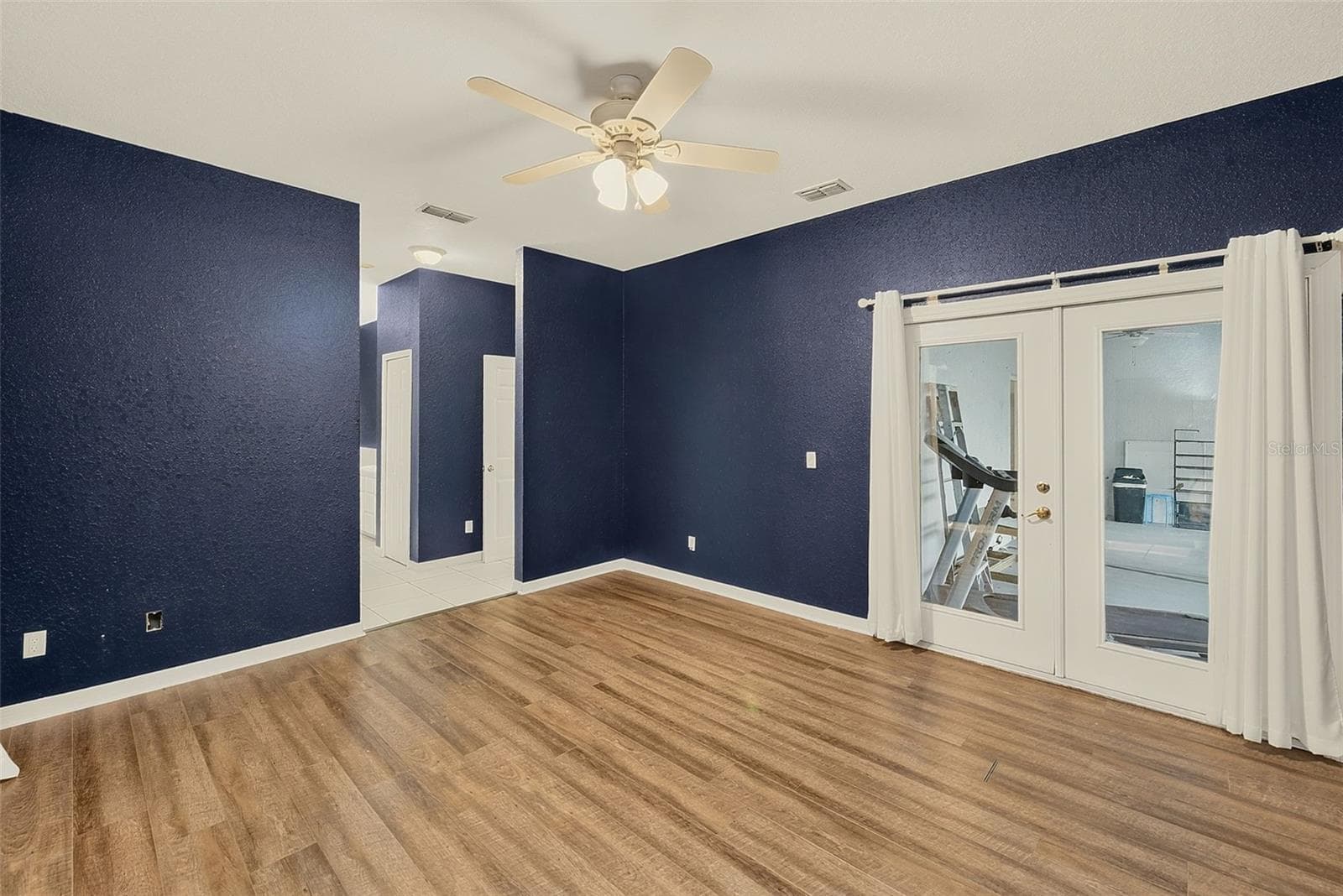 Single Family Residence at 209 WHITE CLIFF BLVD, AUBURNDALE, photo 18 of 61