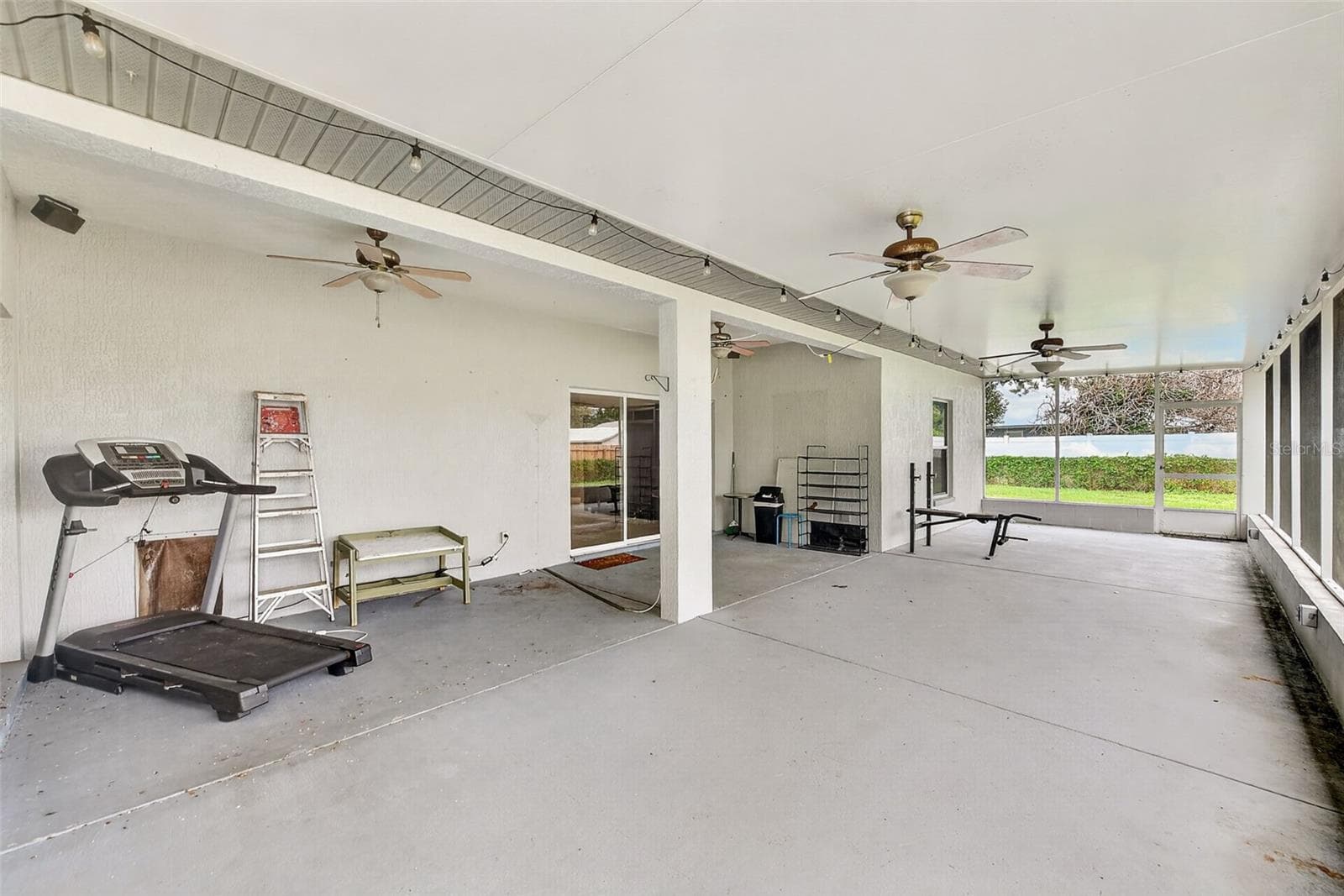 Single Family Residence at 209 WHITE CLIFF BLVD, AUBURNDALE, photo 33 of 61