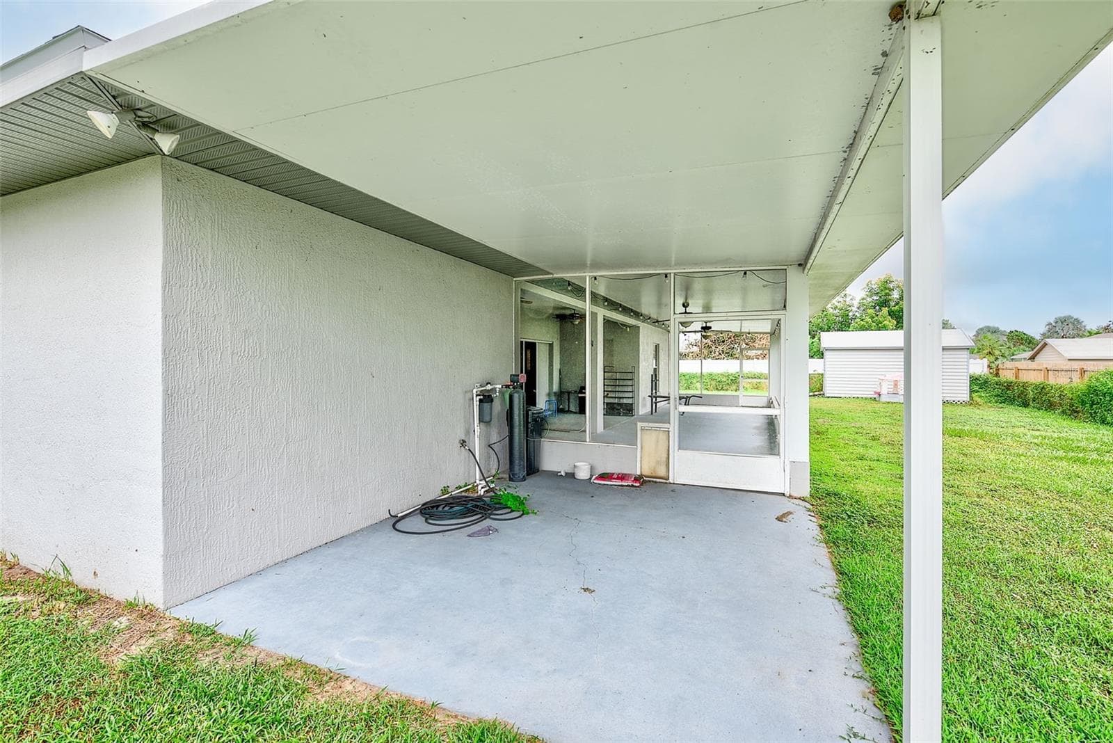 Single Family Residence at 209 WHITE CLIFF BLVD, AUBURNDALE, photo 43 of 61