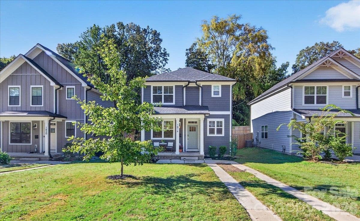 Single Family Residence at 1816 Purser Drive, Charlotte, photo 2 of 41