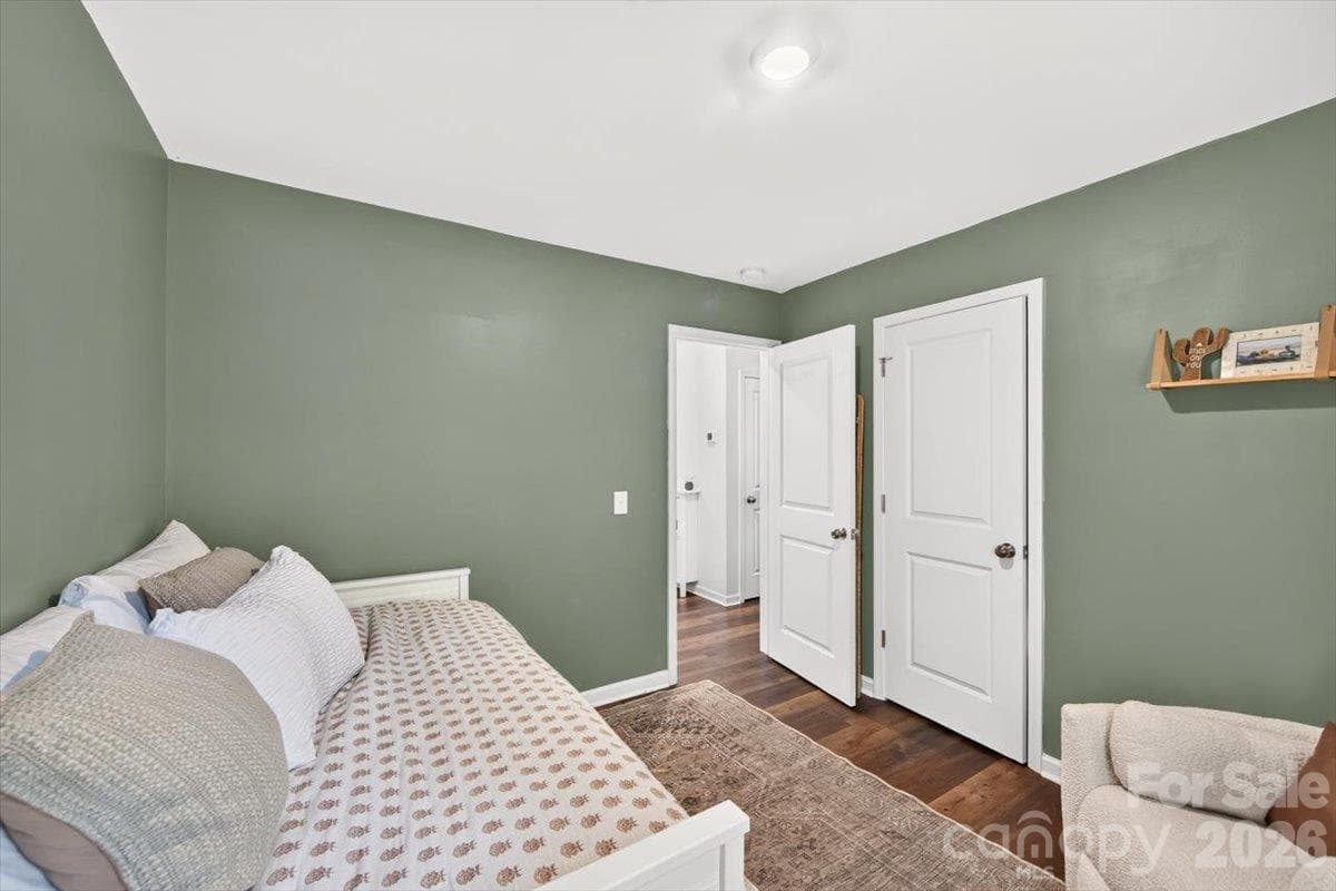 Single Family Residence at 1816 Purser Drive, Charlotte, photo 23 of 41