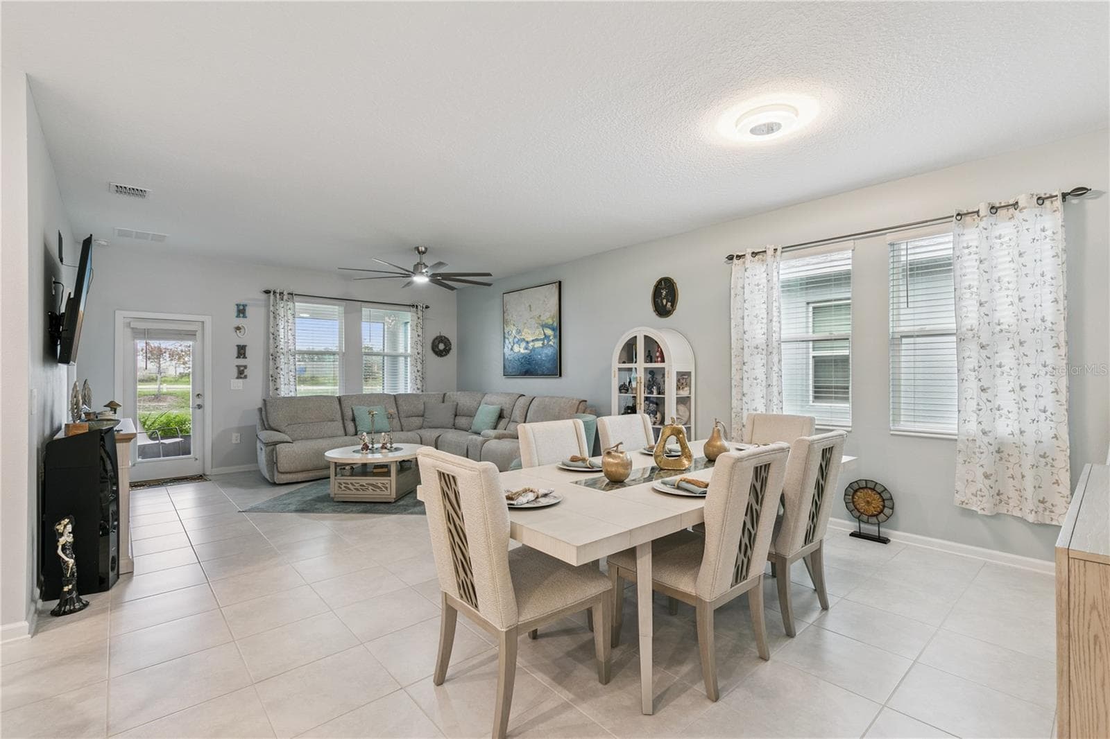 Single Family Residence at 2781 COULTER PINE PL, ST CLOUD, photo 13 of 58