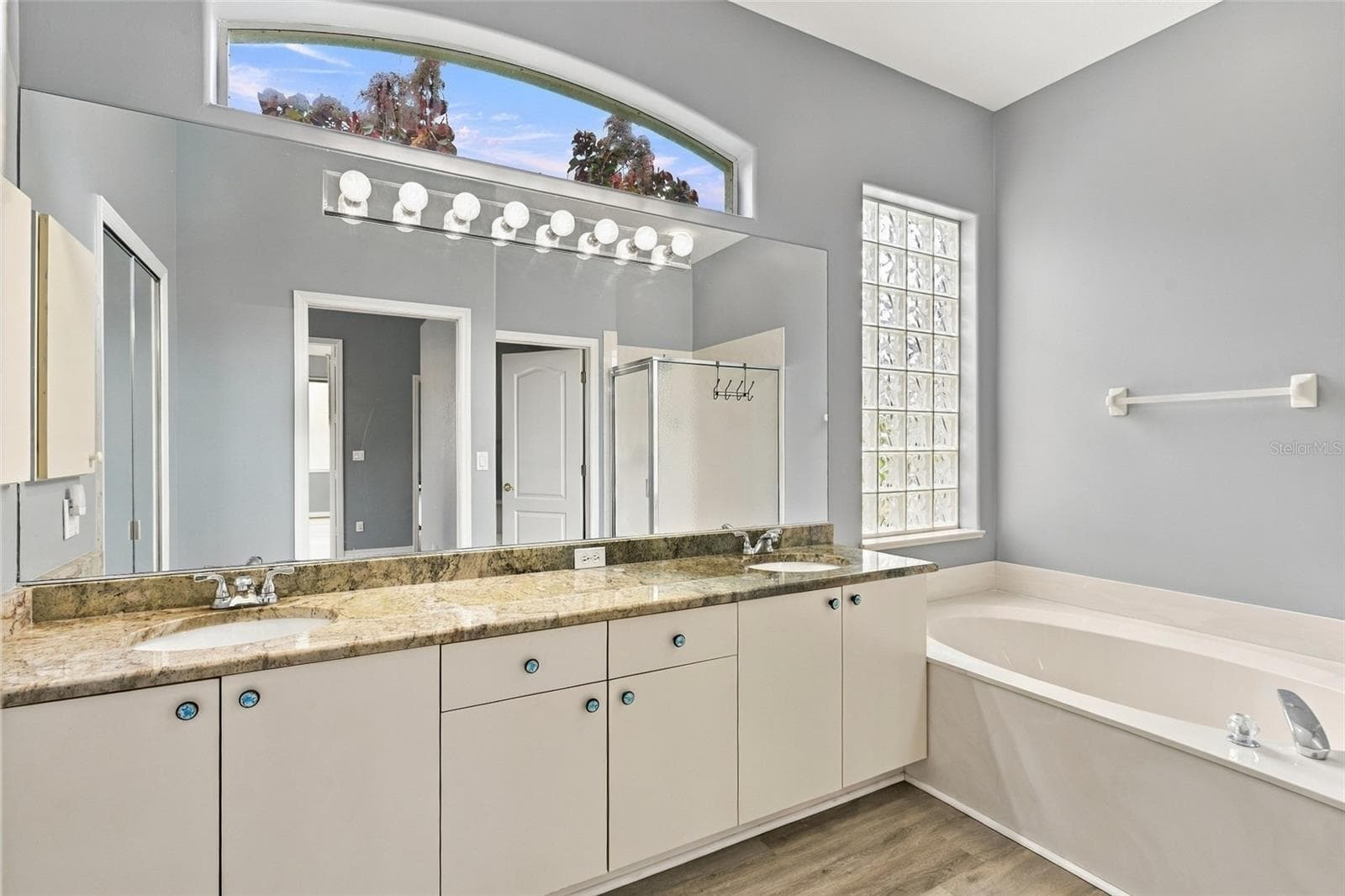 Single Family Residence at 26199 FEATHERSOUND DR, PUNTA GORDA, photo 17 of 38
