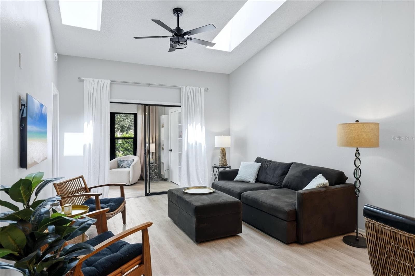 Living Room - 2906 63RD ST W #206, BRADENTON