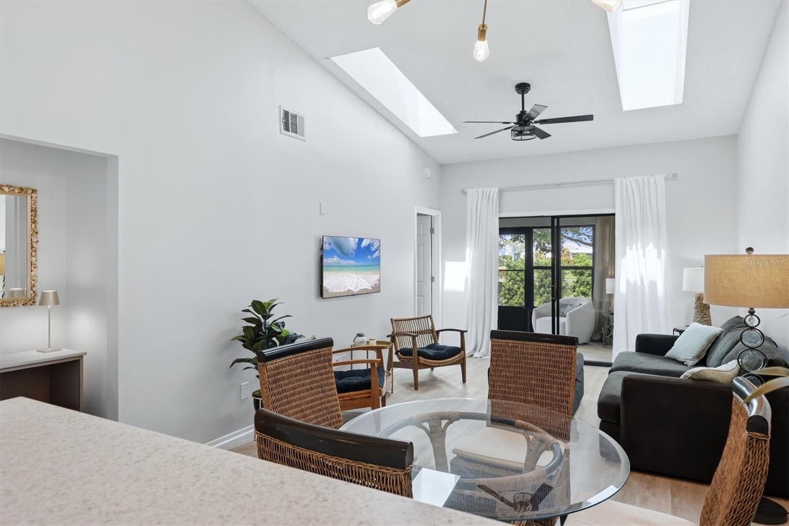 Living Room/ Dining Room/Great Room - 2906 63RD ST W #206, BRADENTON