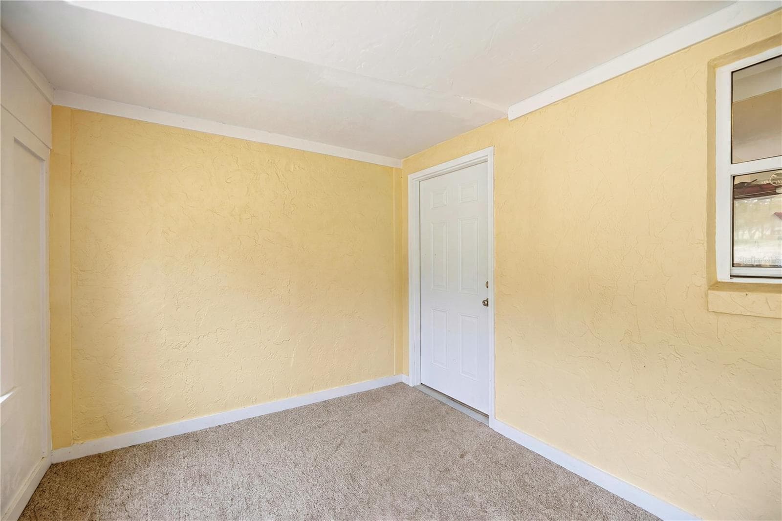VIRTUALLY UNSTAGED - 7910 SW 202ND CT, DUNNELLON