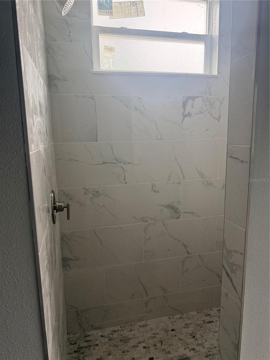 primary bath shower - 2410 LAKE TINY RD, DELTONA