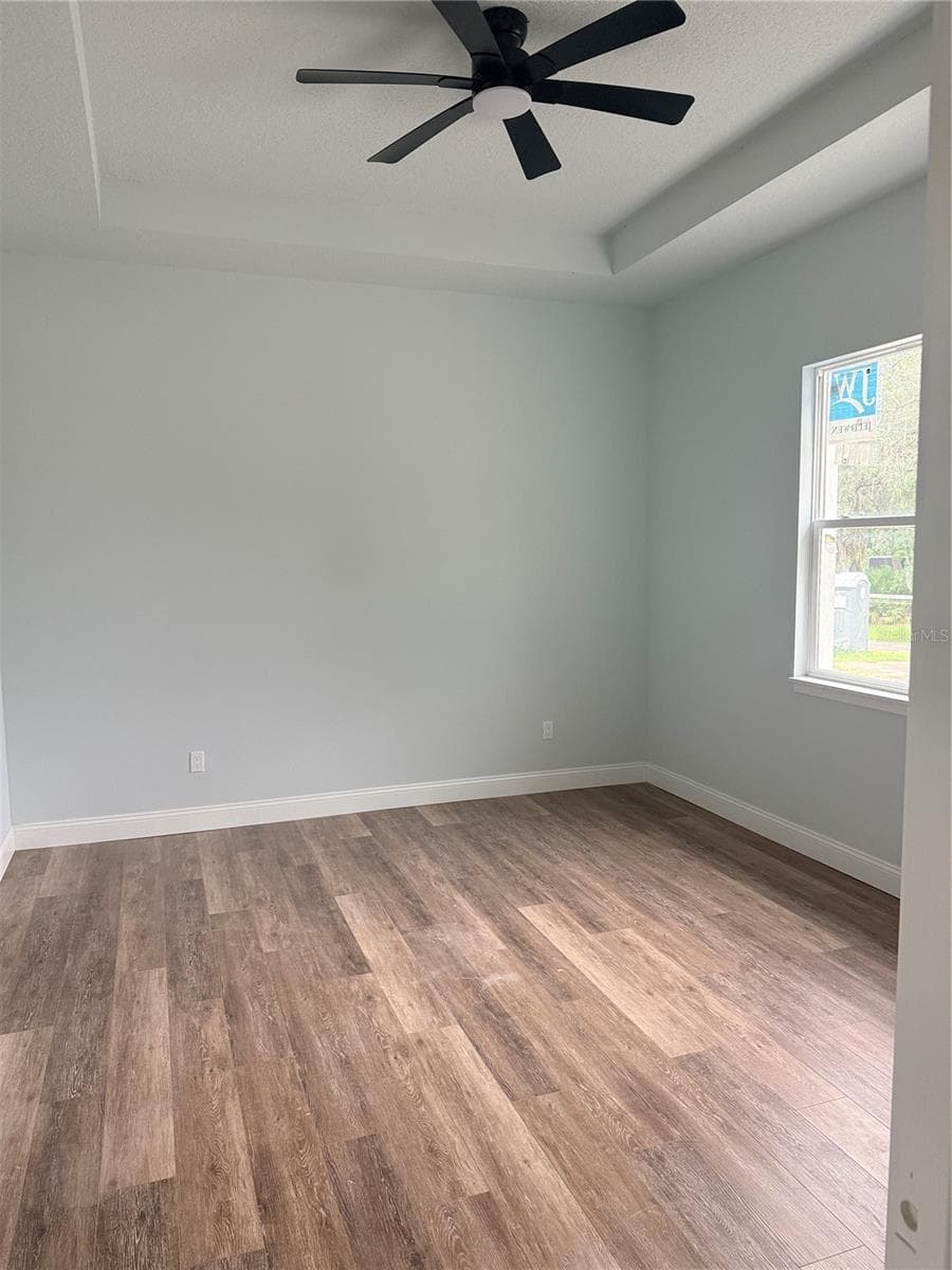 Primary bedroom - 2410 LAKE TINY RD, DELTONA