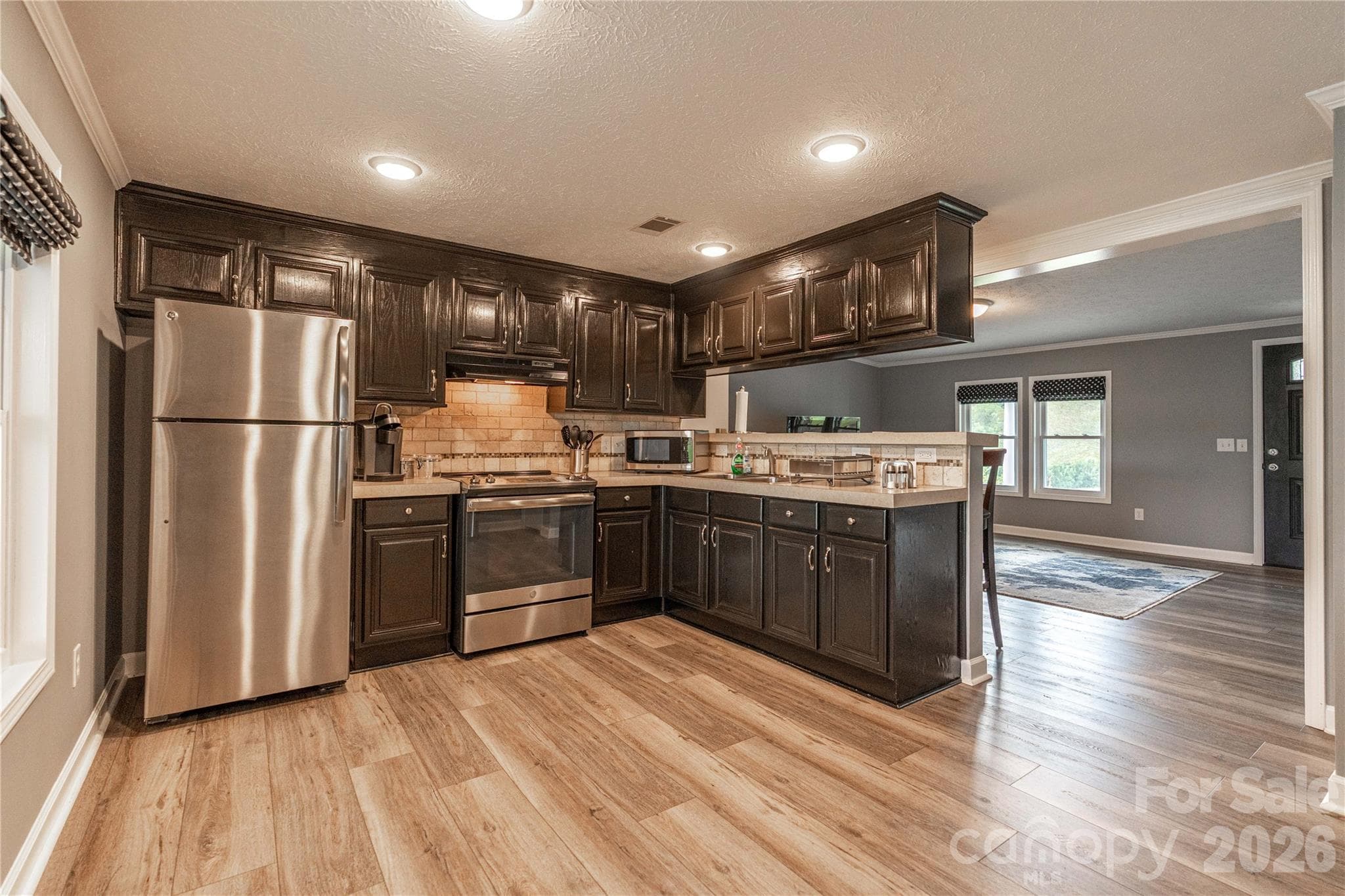 Cottage-Kitchen - 520 Lewis Farm Road, Bessemer City