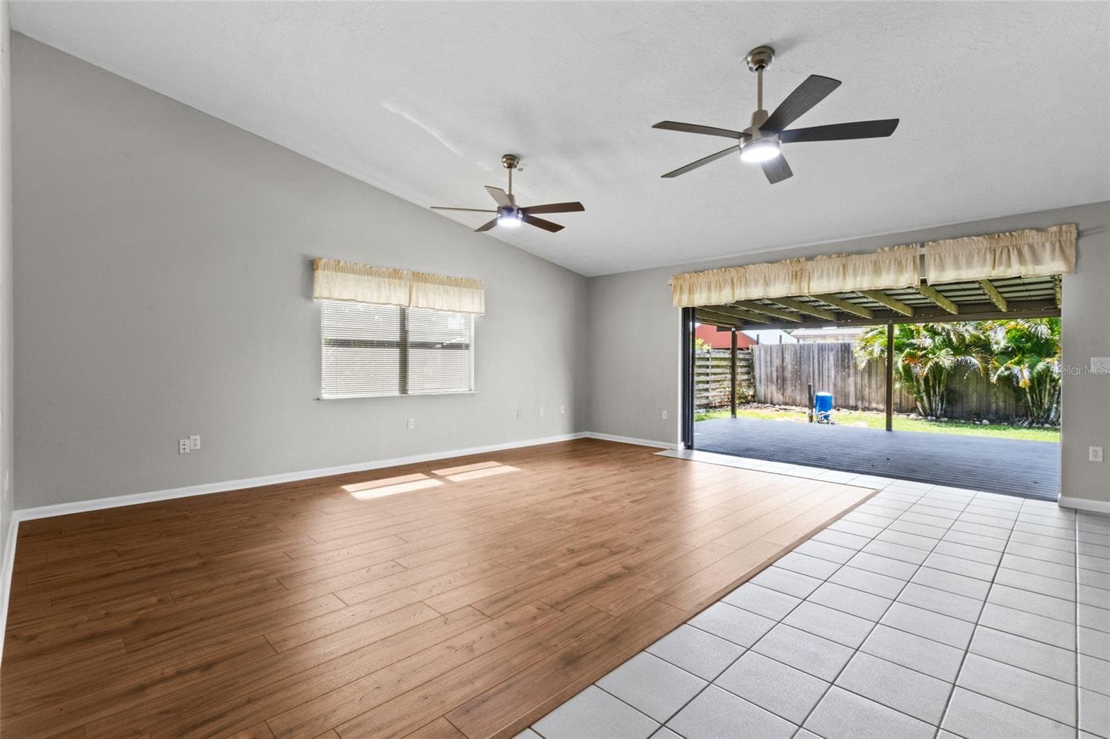 Single Family Residence at 848 GANTT AVE, SARASOTA, photo 7 of 34