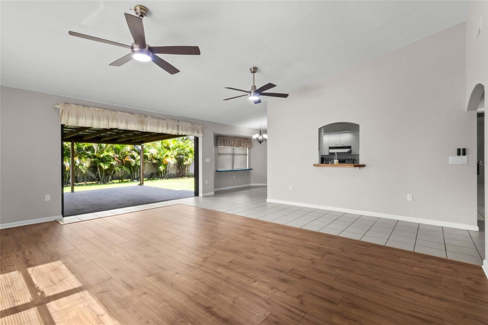 Single Family Residence at 848 GANTT AVE, SARASOTA, photo 8 of 34
