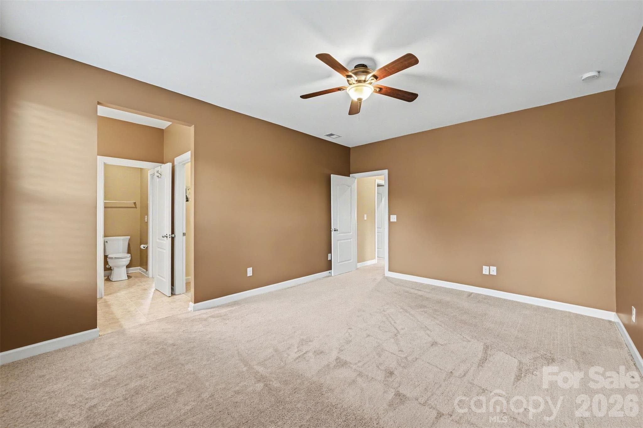 Single Family Residence at 831 Tyne Drive, Fort Mill, photo 26 of 48