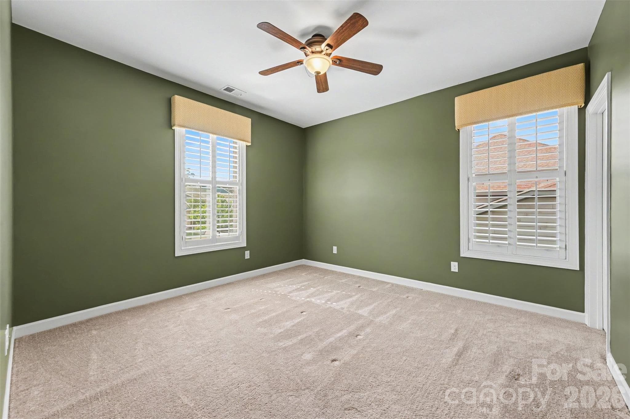 Single Family Residence at 831 Tyne Drive, Fort Mill, photo 28 of 48