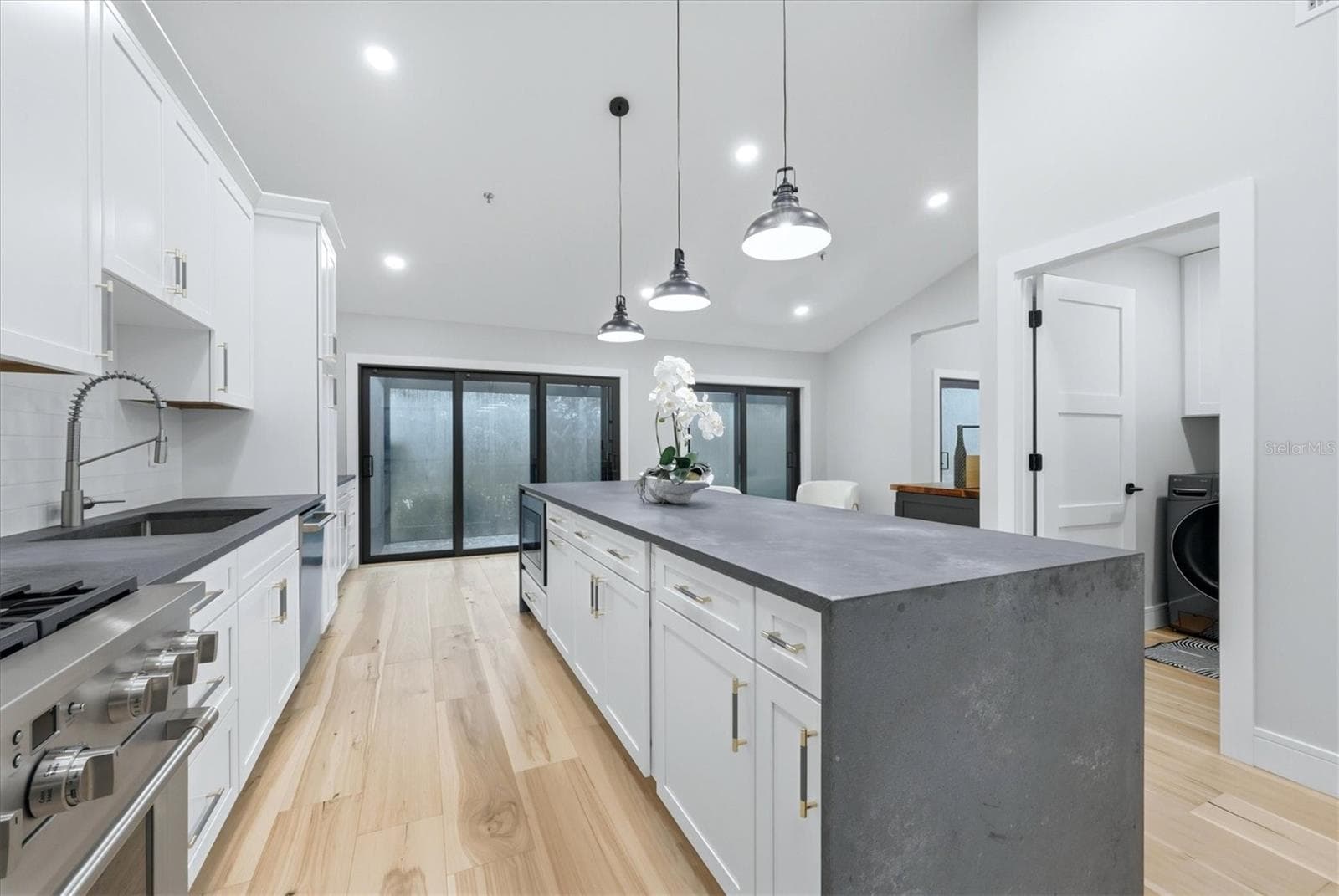 Open Floor plan kitchen - 2141 HARBOURSIDE DR #1203, LONGBOAT KEY