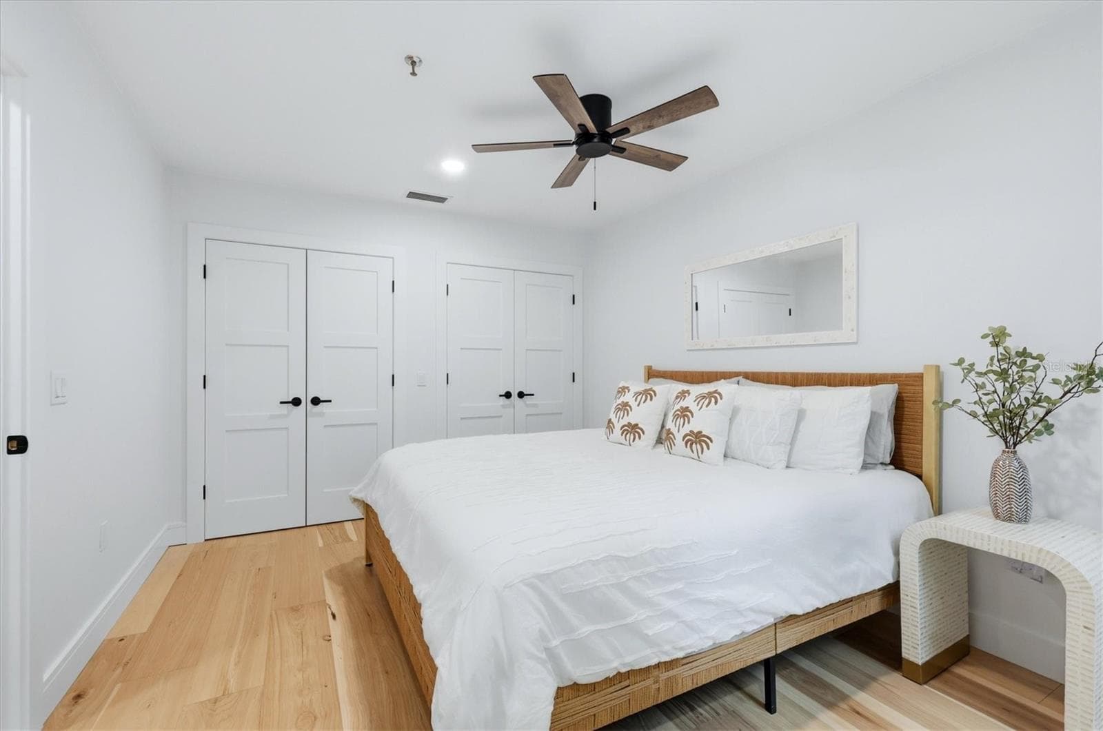 Bedroom 2 ensuite bathroom - 2141 HARBOURSIDE DR #1203, LONGBOAT KEY
