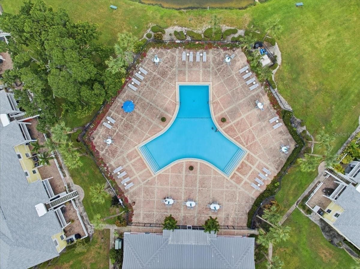 Condominium at 111 SEAHORSE DR SE #B, ST PETERSBURG, photo 55 of 63