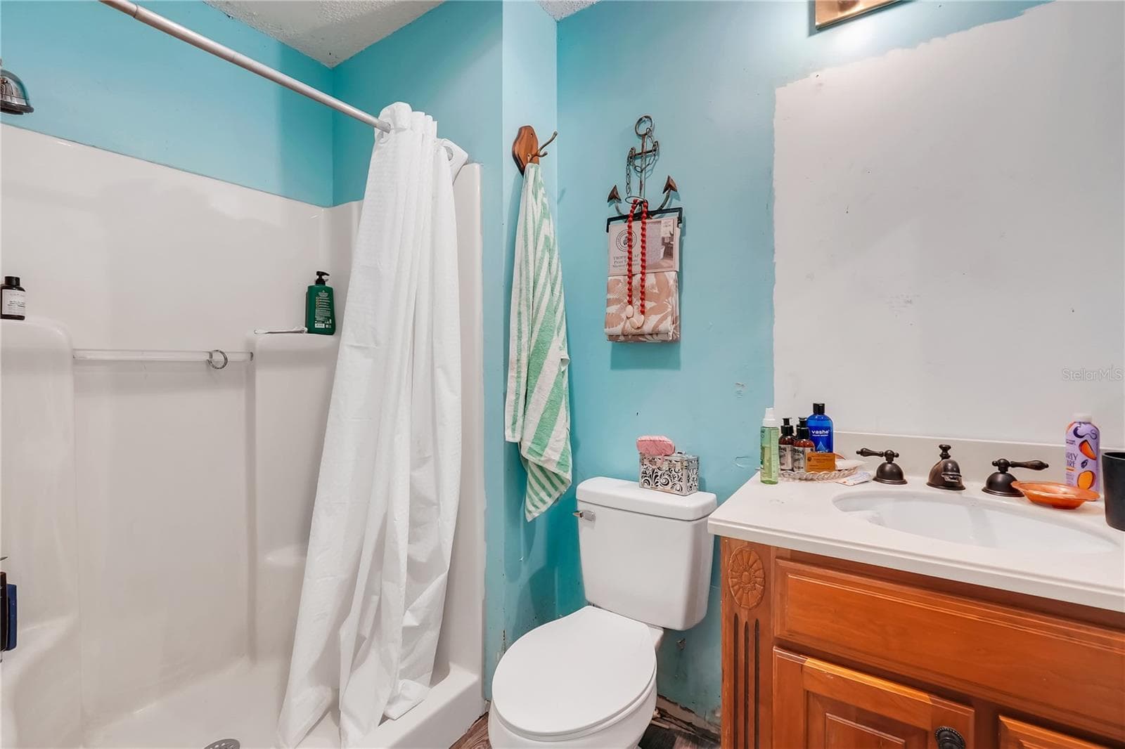 Single Family Residence at 215 JOHN CARROLL RD E, LAKELAND, photo 18 of 37