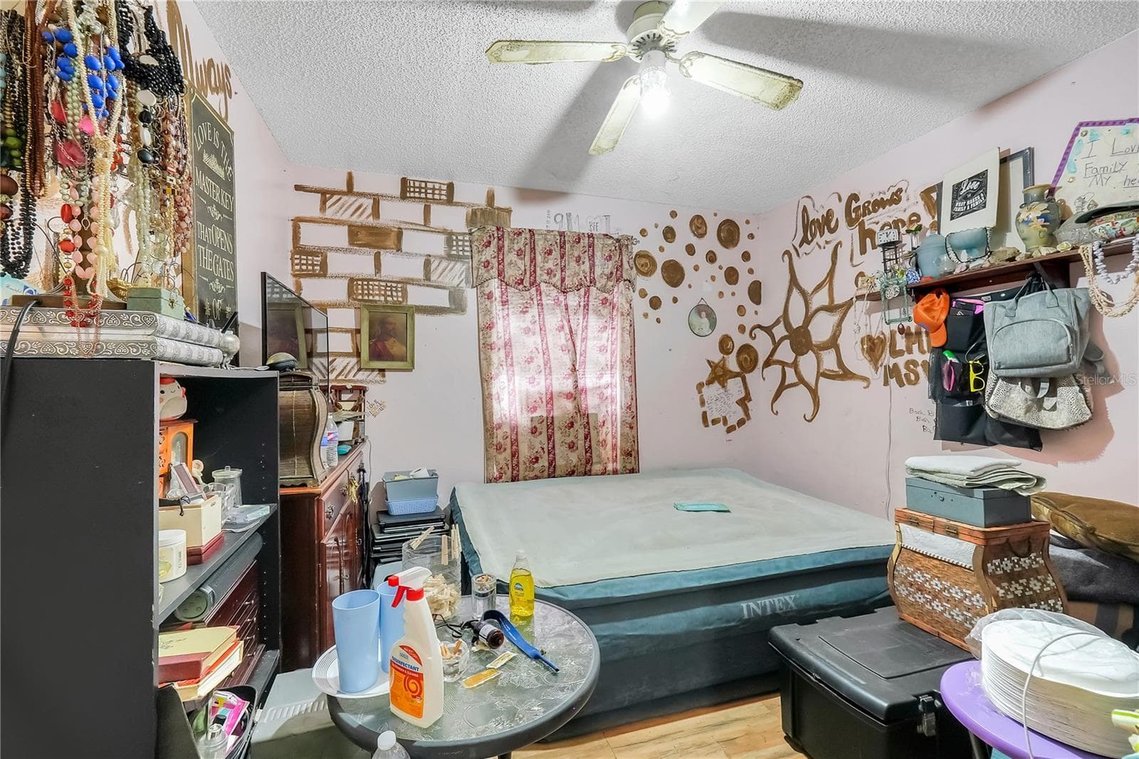 Single Family Residence at 215 JOHN CARROLL RD E, LAKELAND, photo 21 of 37