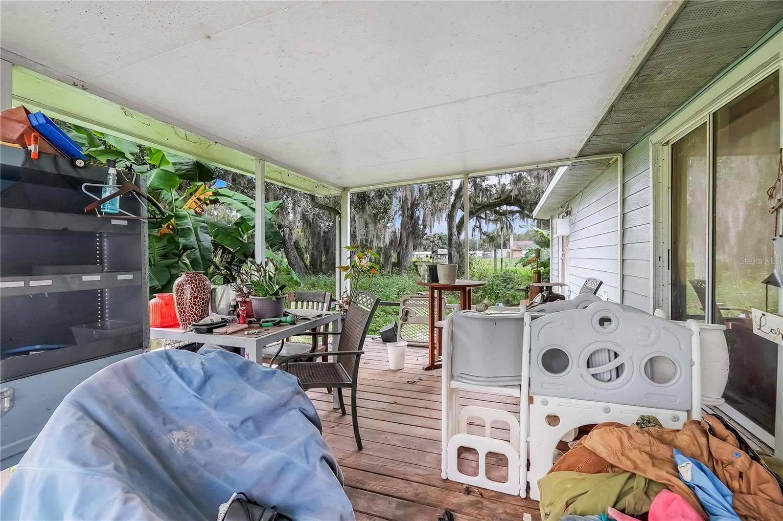 Single Family Residence at 215 JOHN CARROLL RD E, LAKELAND, photo 29 of 37