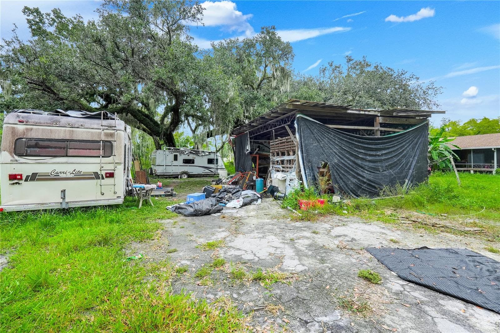Single Family Residence at 215 JOHN CARROLL RD E, LAKELAND, photo 32 of 37