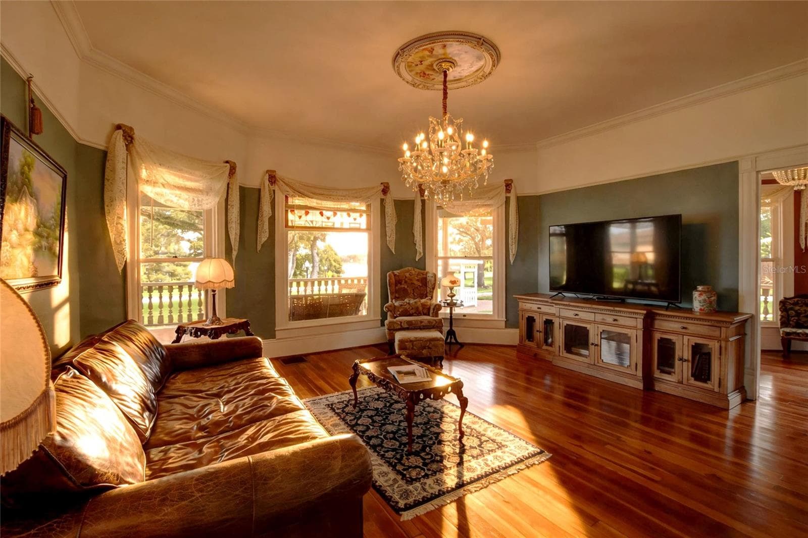 Main Living room- sunlit - 822 W PATTERSON ST, LAKELAND