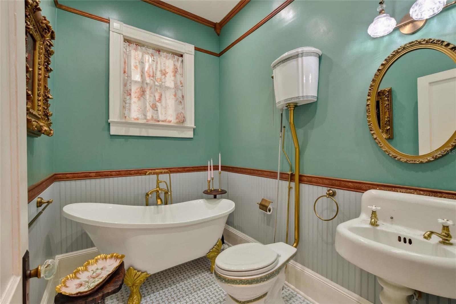 Downstairs bath - 822 W PATTERSON ST, LAKELAND