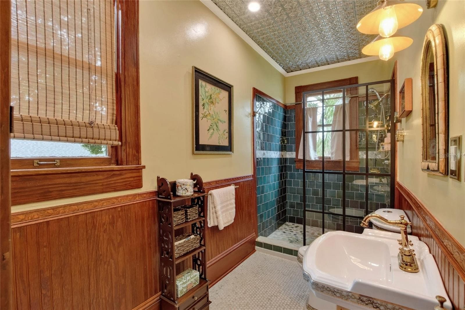 Upstairs Bathroom - 822 W PATTERSON ST, LAKELAND