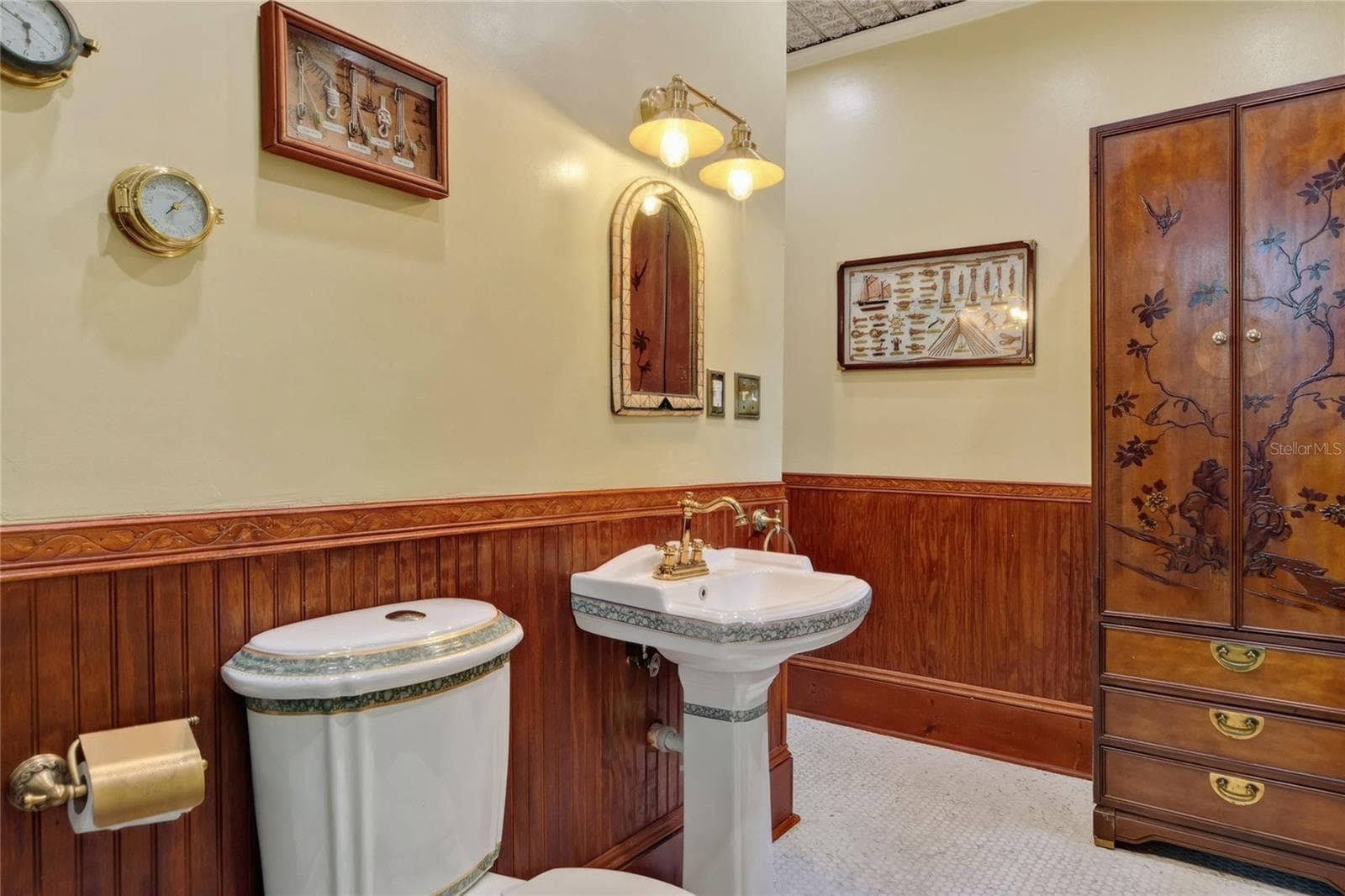 Upstairs Bathroom - 822 W PATTERSON ST, LAKELAND