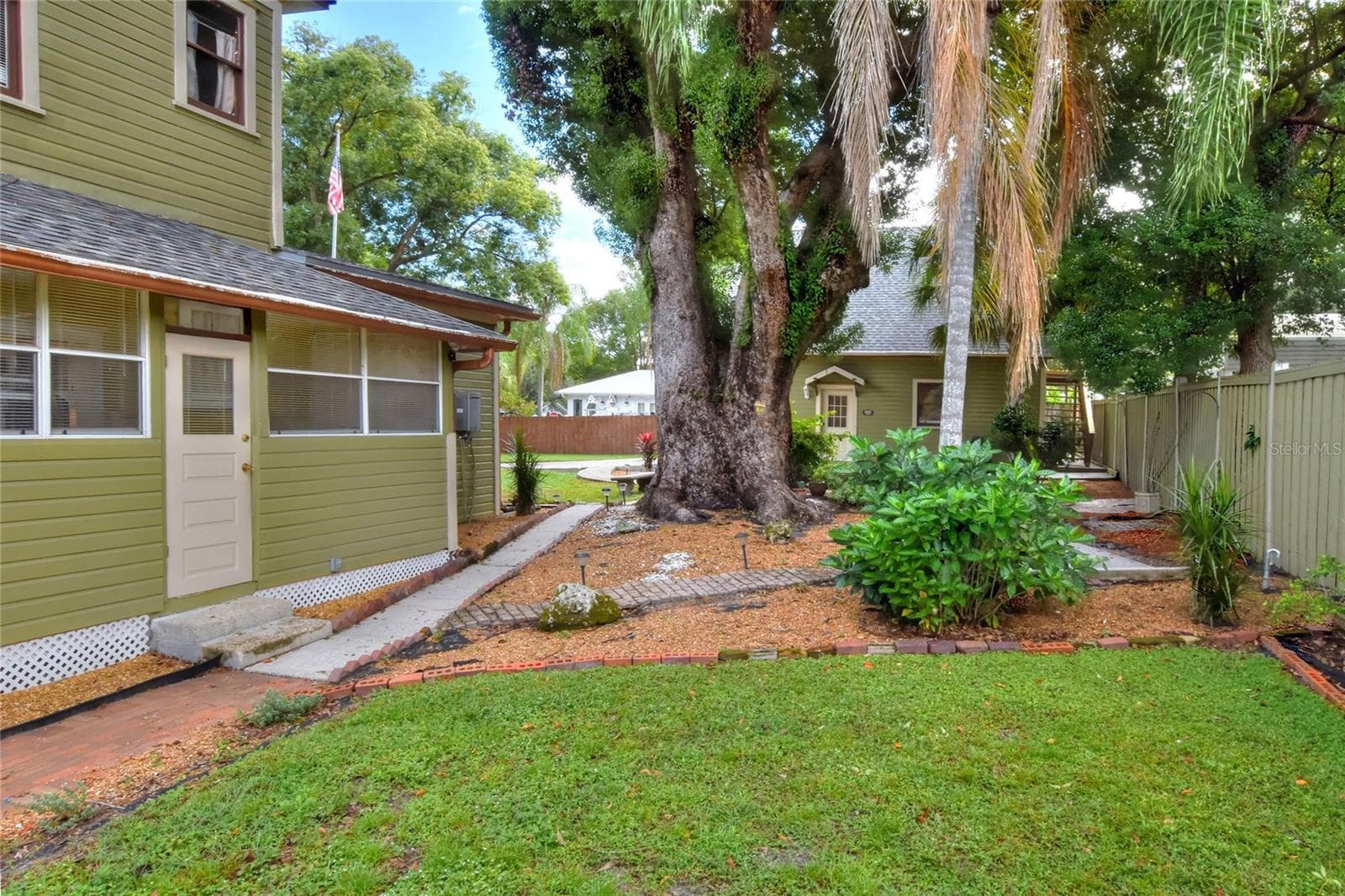 Backyard - 822 W PATTERSON ST, LAKELAND