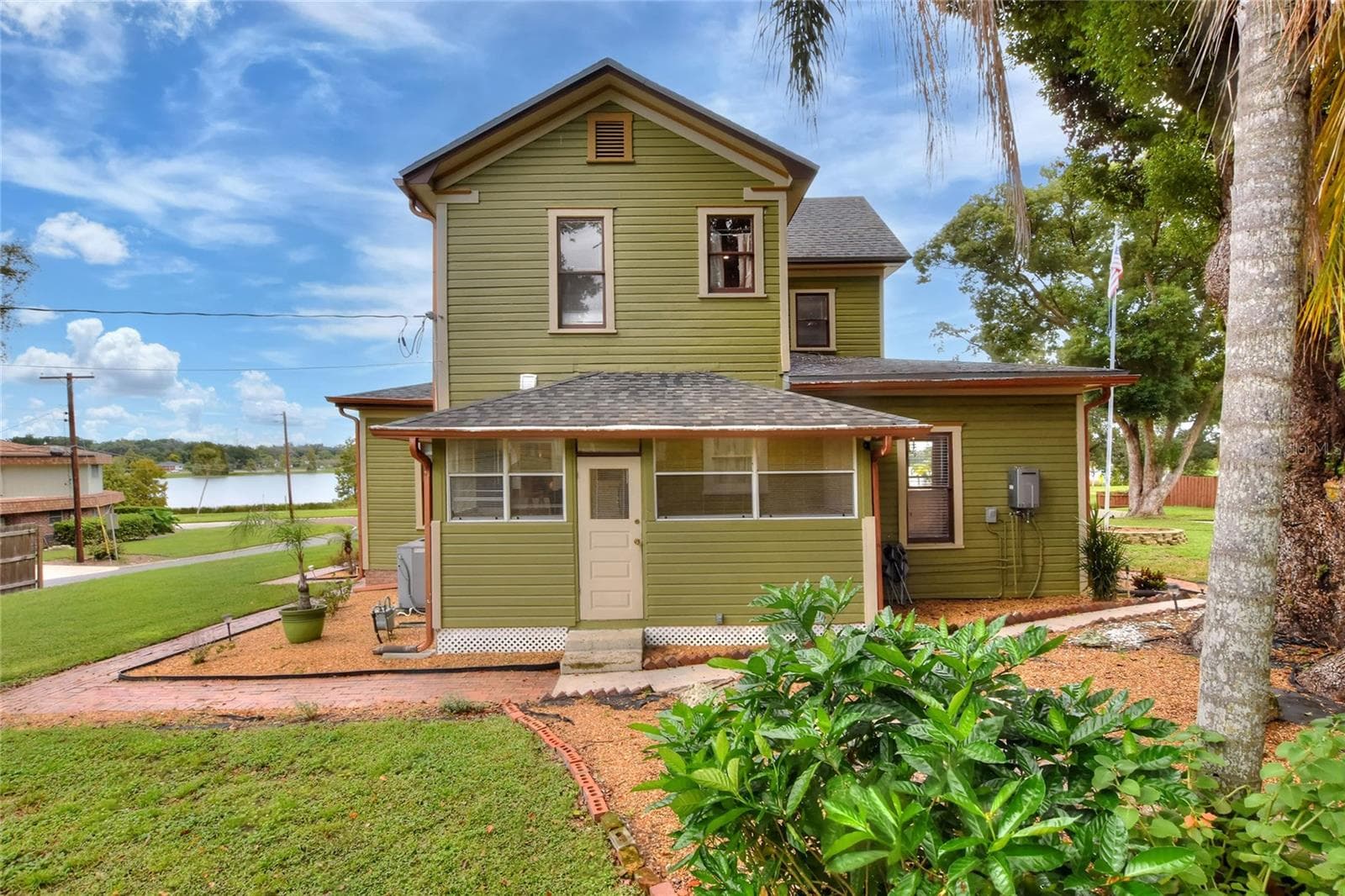 Back view of home - 822 W PATTERSON ST, LAKELAND