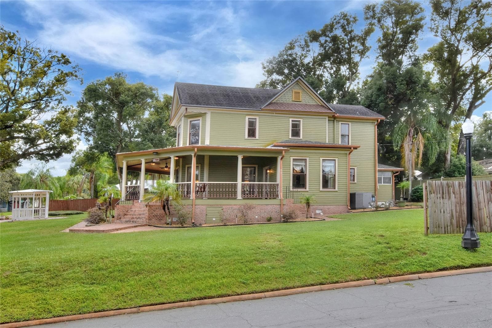 Side View - 822 W PATTERSON ST, LAKELAND