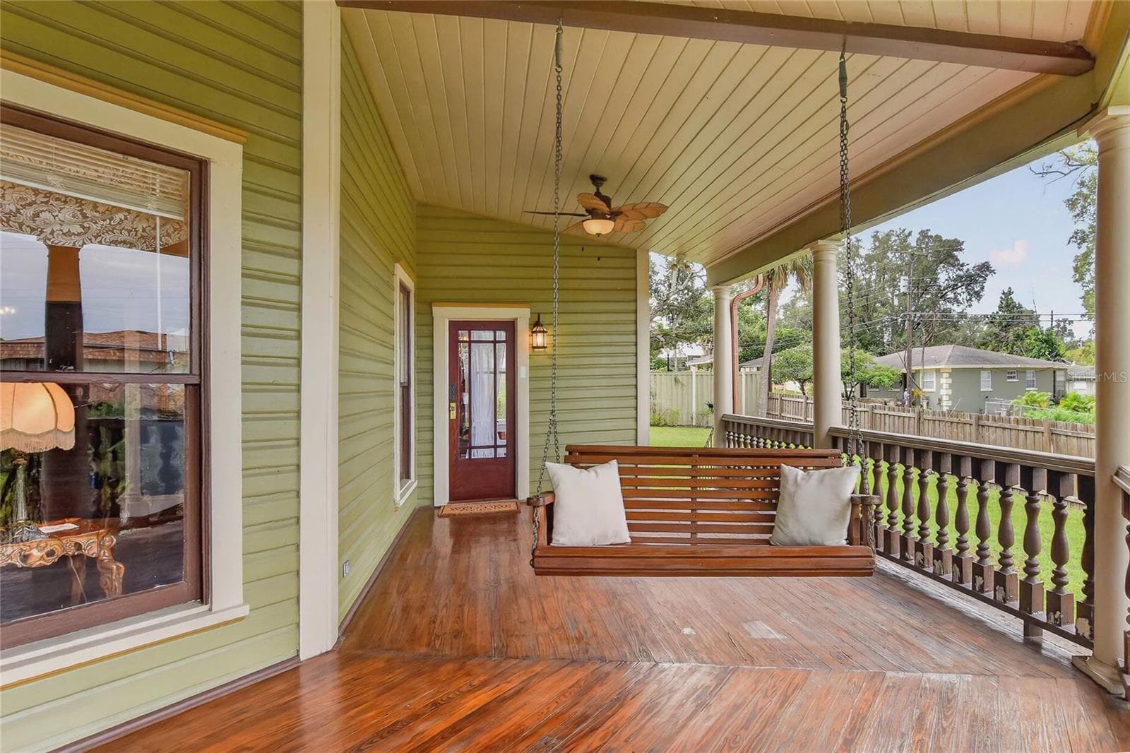 Wrap around porch - 822 W PATTERSON ST, LAKELAND