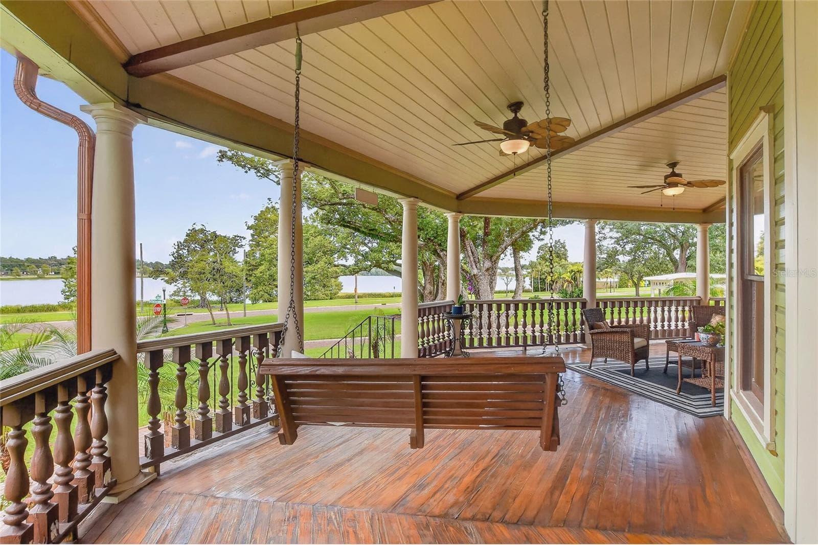 Wrap around porch - 822 W PATTERSON ST, LAKELAND