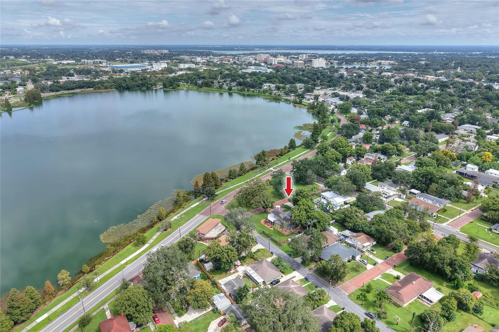 Beautiful Lake View - 822 W PATTERSON ST, LAKELAND